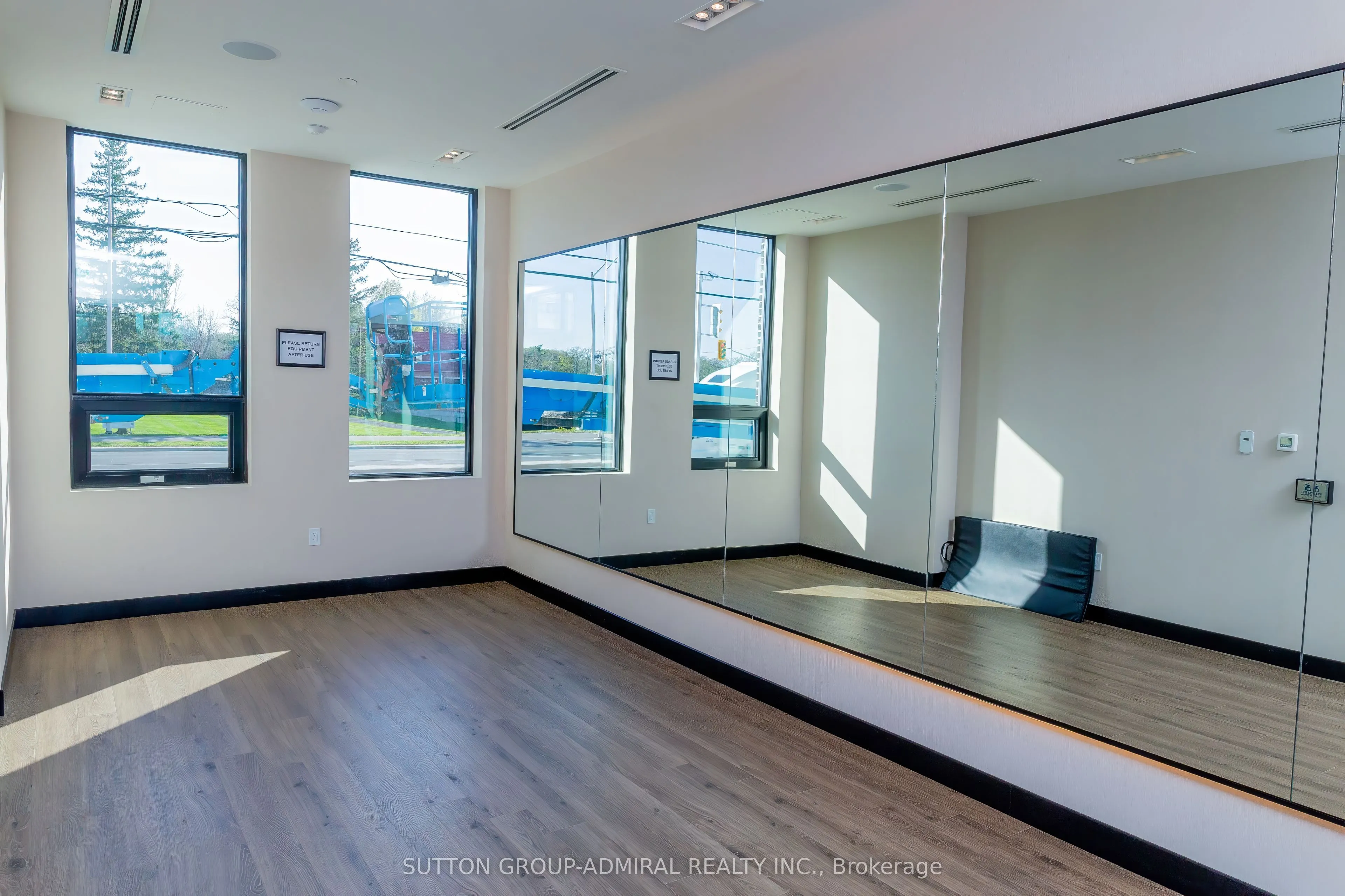 2501 Saw Whet Boulevard, #537