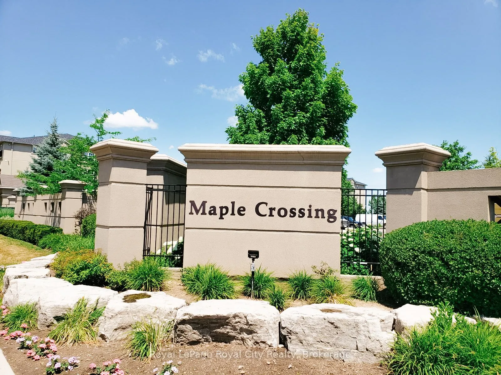 1483 Maple Avenue, #204