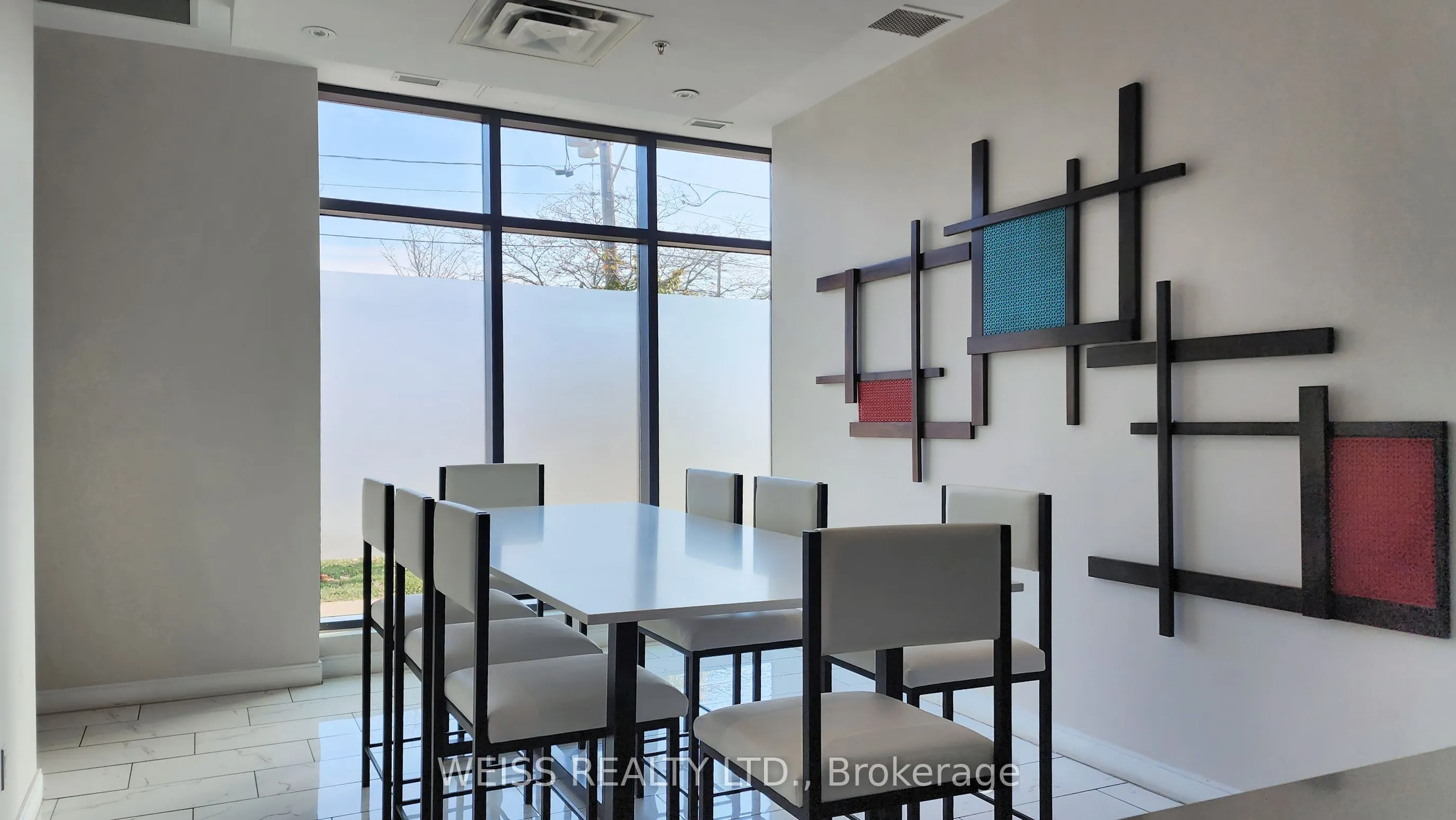 760 The Queensway S, #506