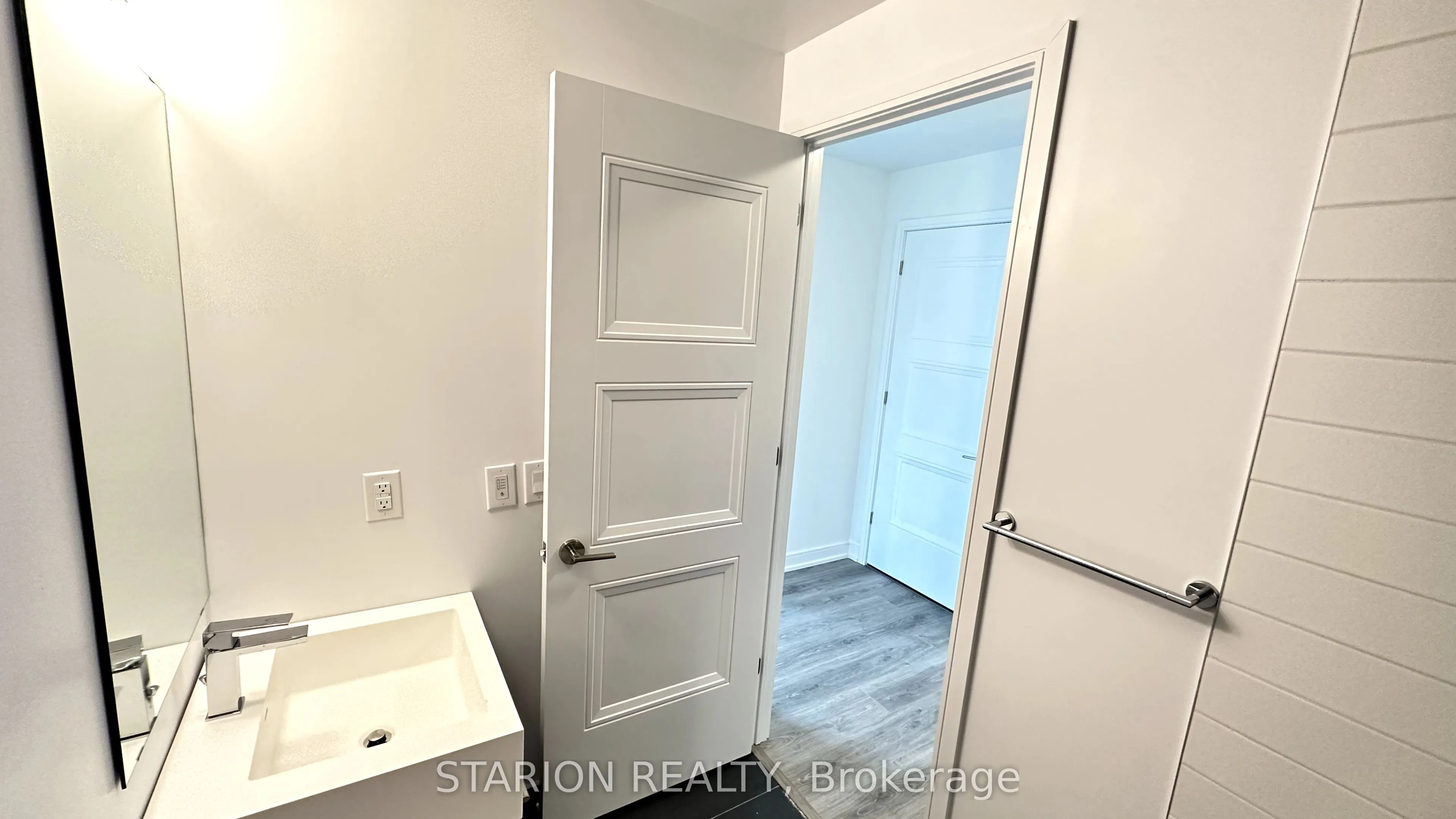 25 Neighbourhood Lane, #513