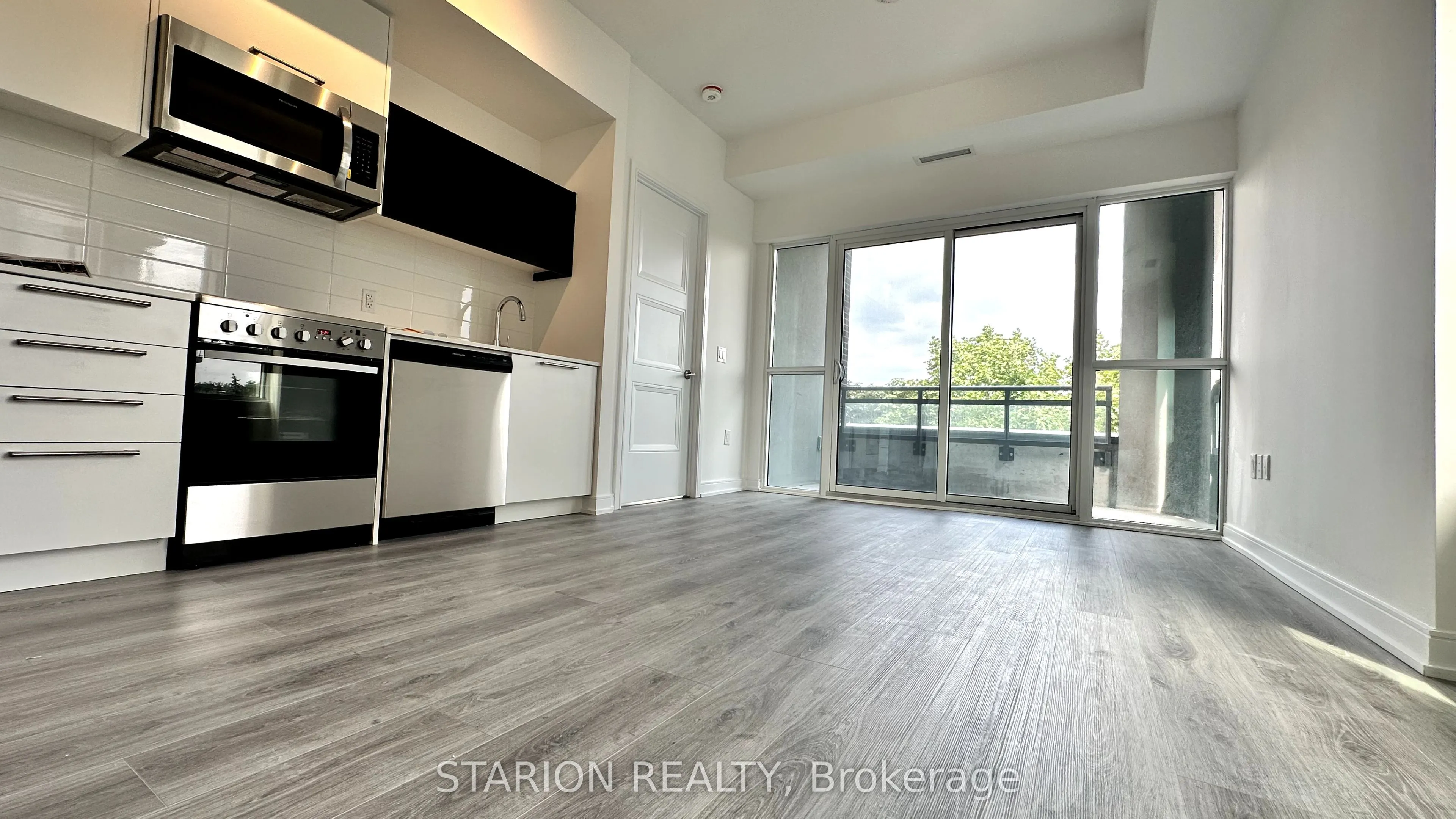 25 Neighbourhood Lane, #513
