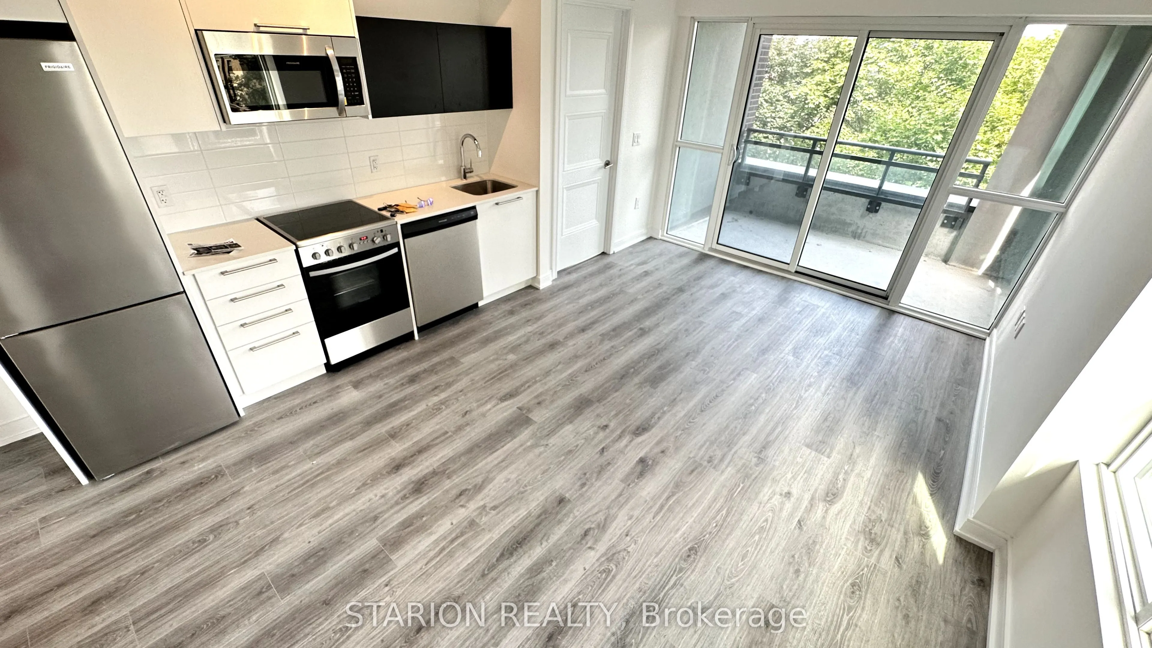 25 Neighbourhood Lane, #513