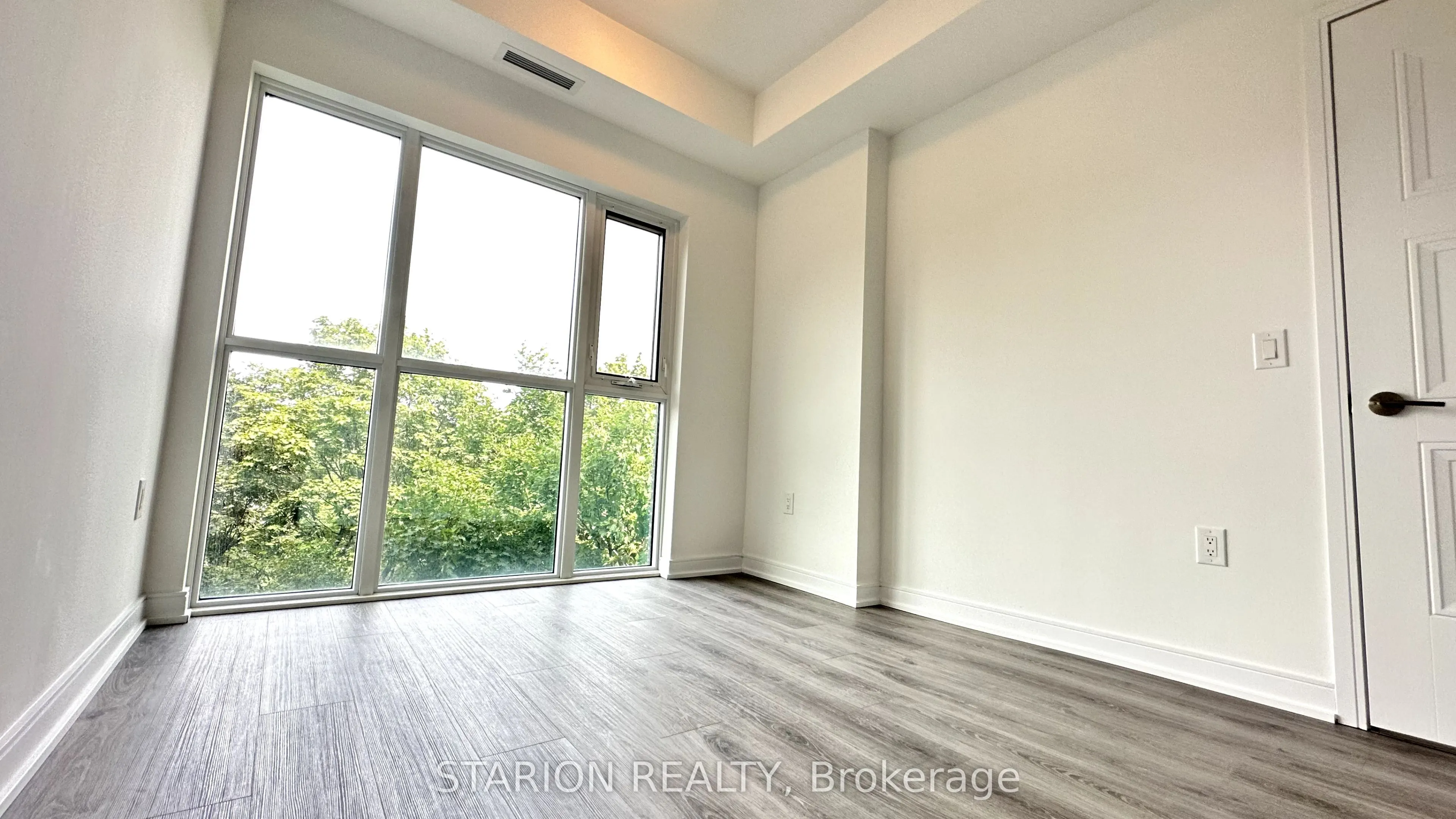 25 Neighbourhood Lane, #513