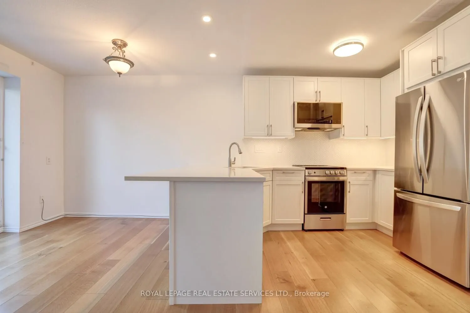 41 Lake Shore Drive, #104