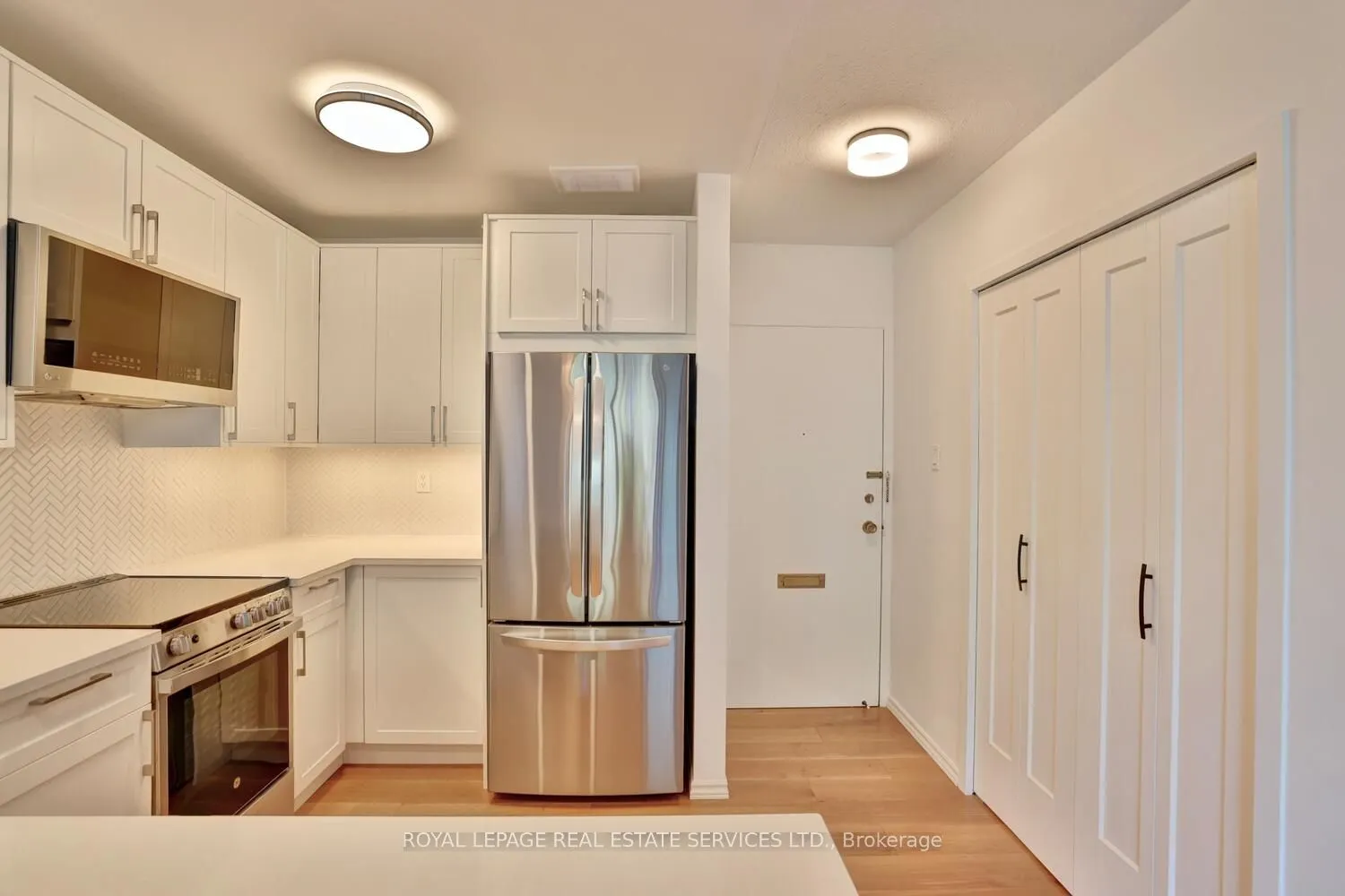 41 Lake Shore Drive, #104