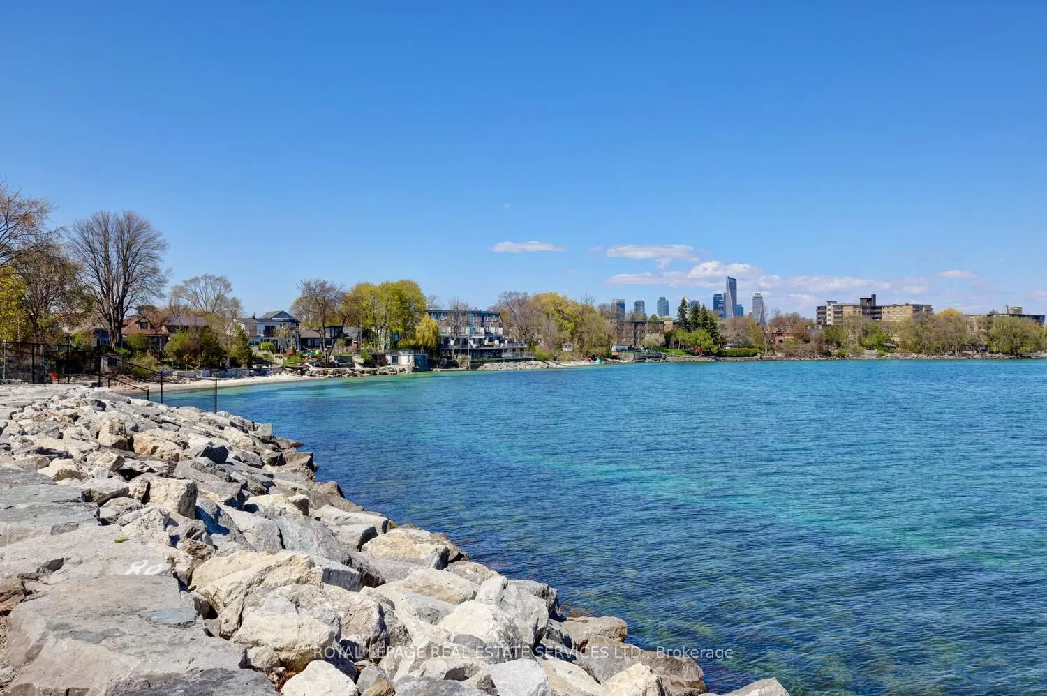 41 Lake Shore Drive, #104