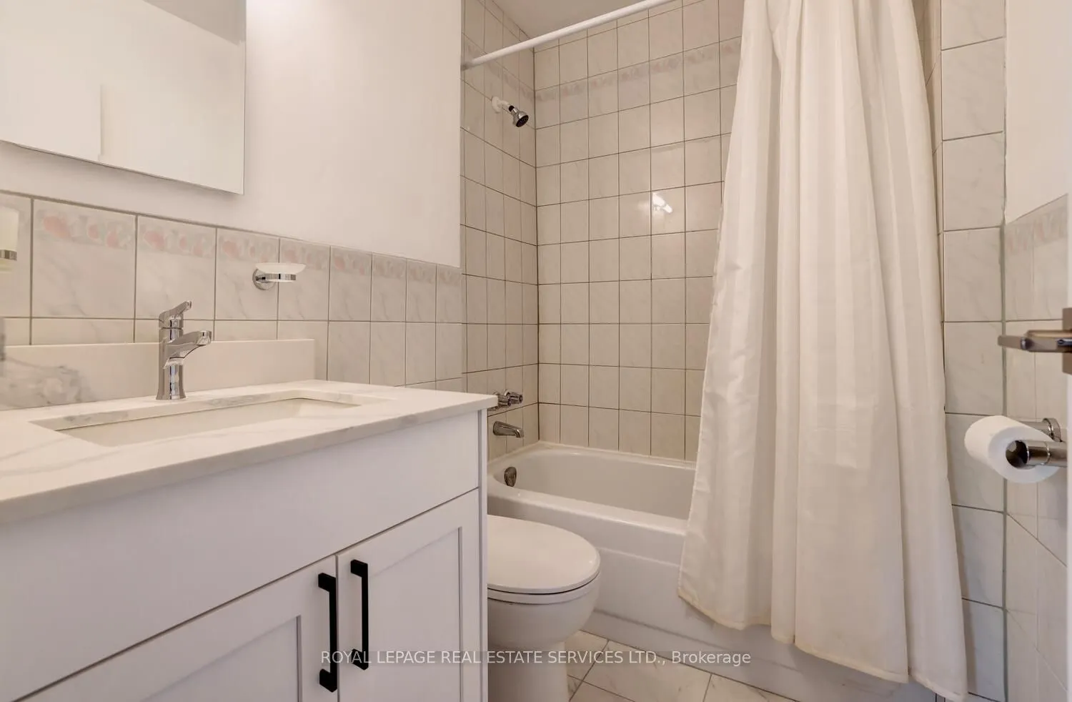41 Lake Shore Drive, #104