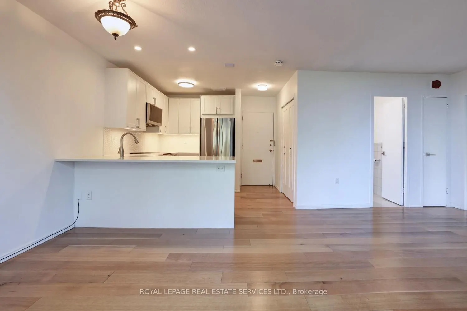 41 Lake Shore Drive, #104