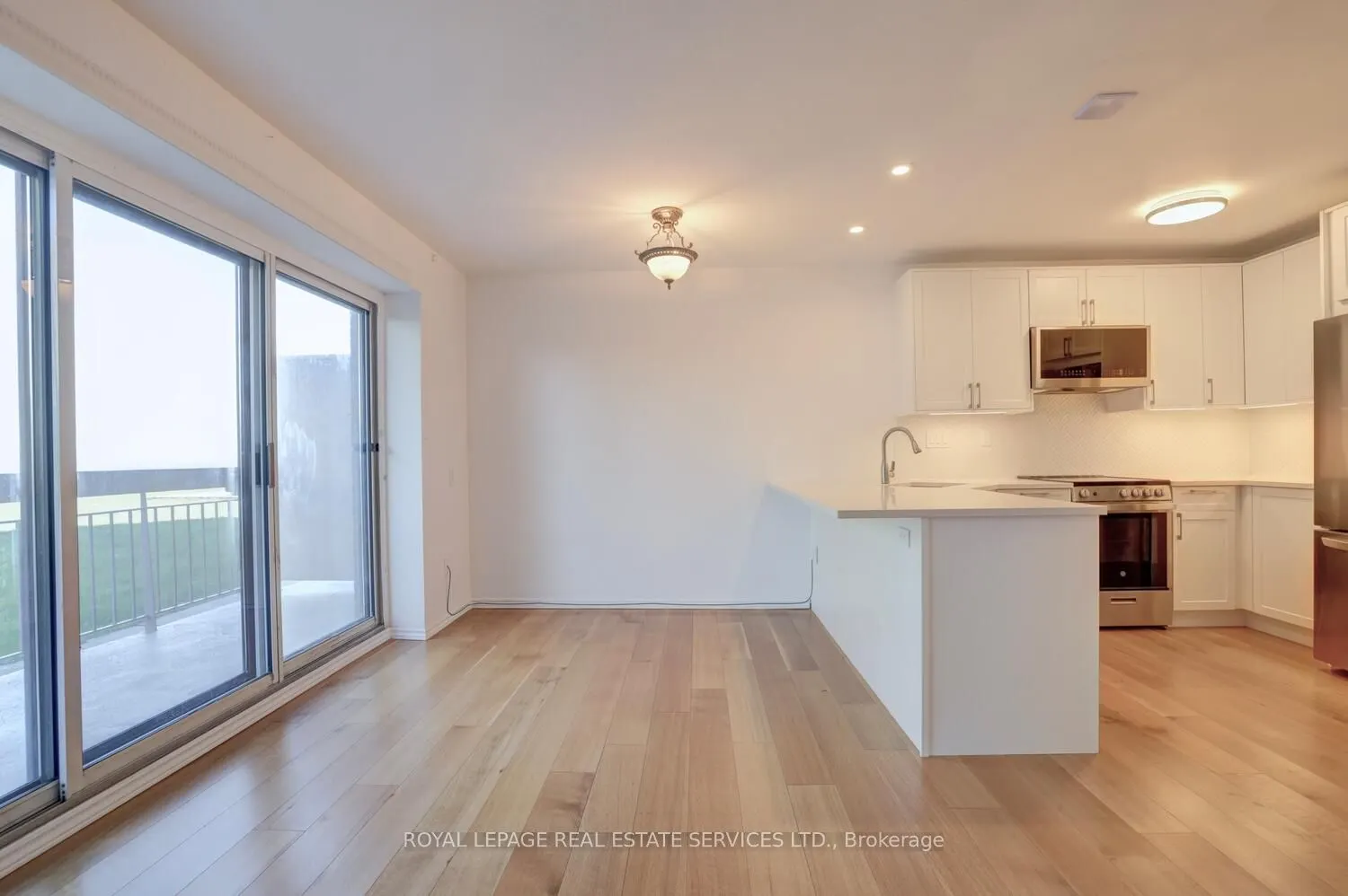 41 Lake Shore Drive, #104