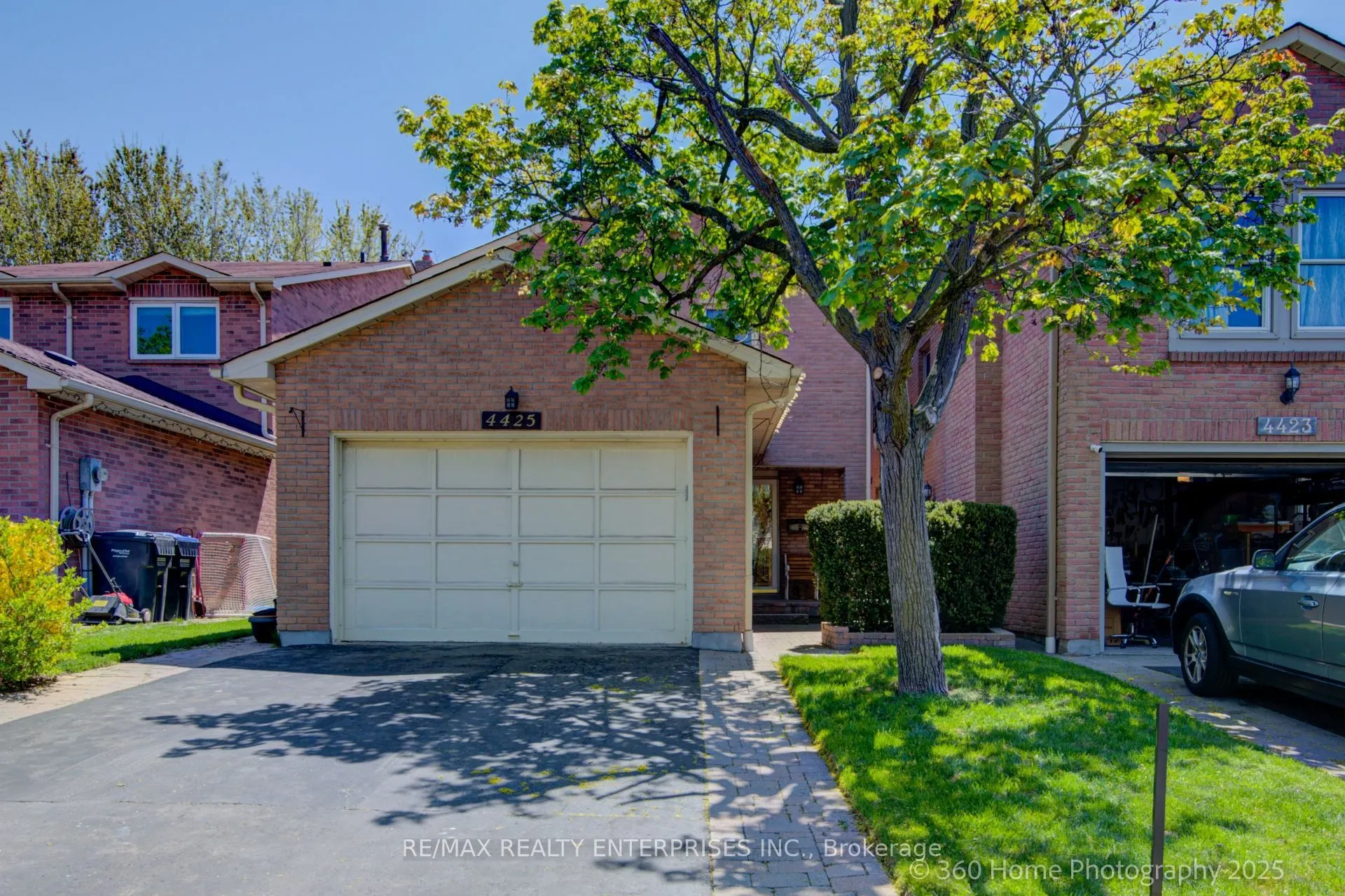 4425 Sawmill Valley Drive