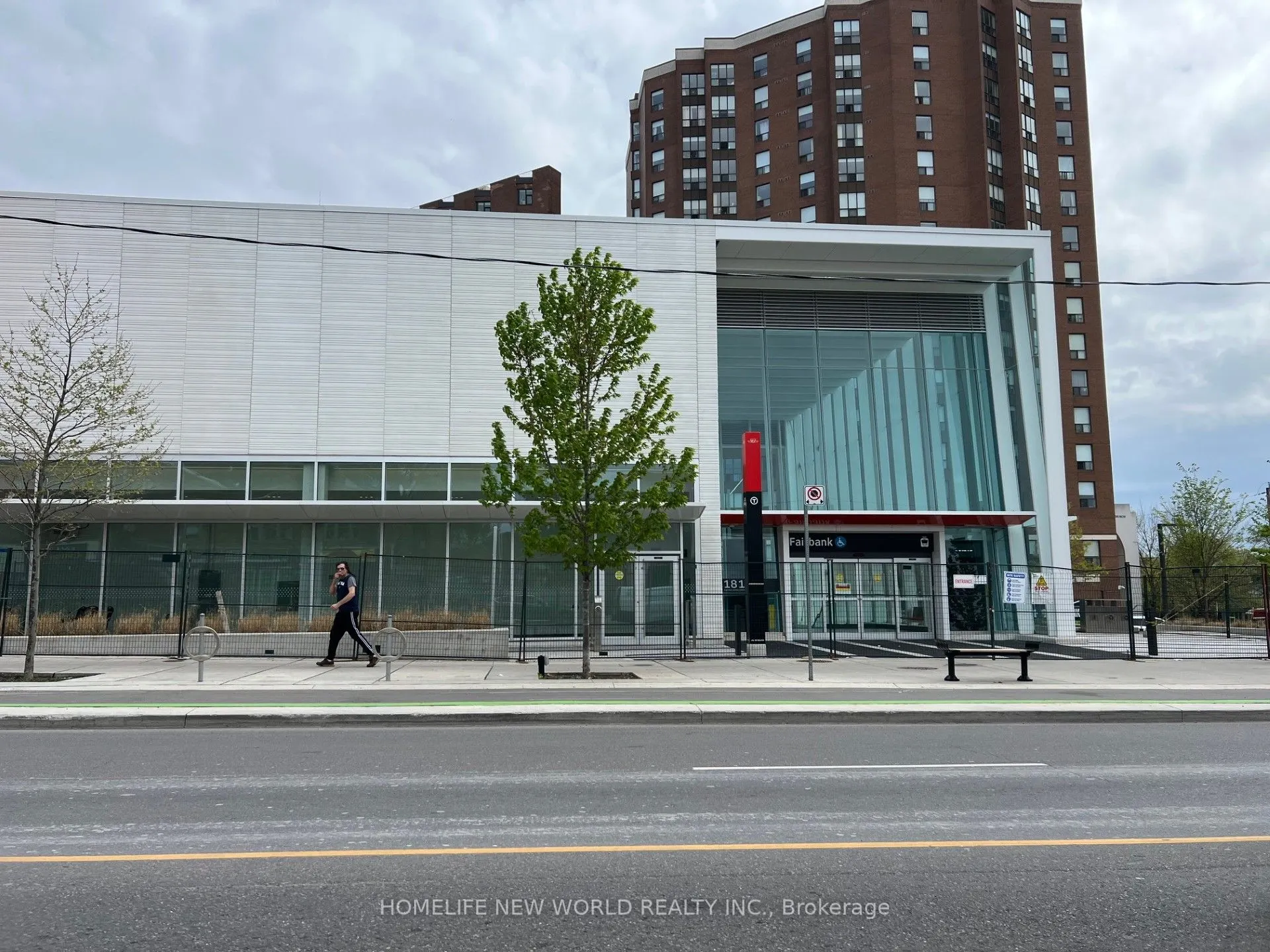 1662 Eglinton Avenue W, #GND+BMT