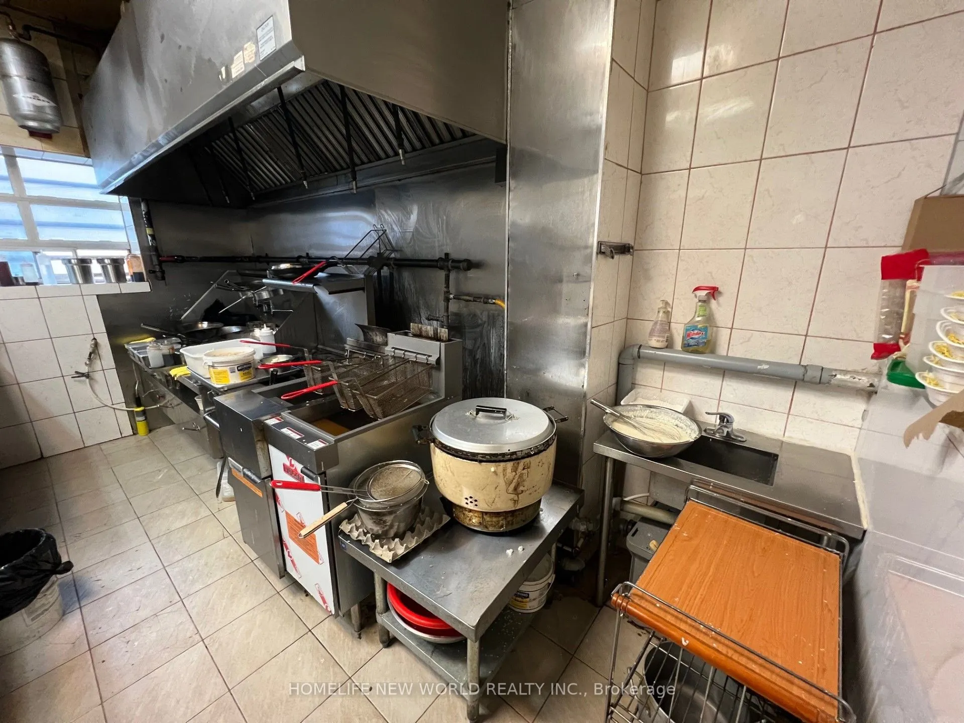 1662 Eglinton Avenue W, #GND+BMT