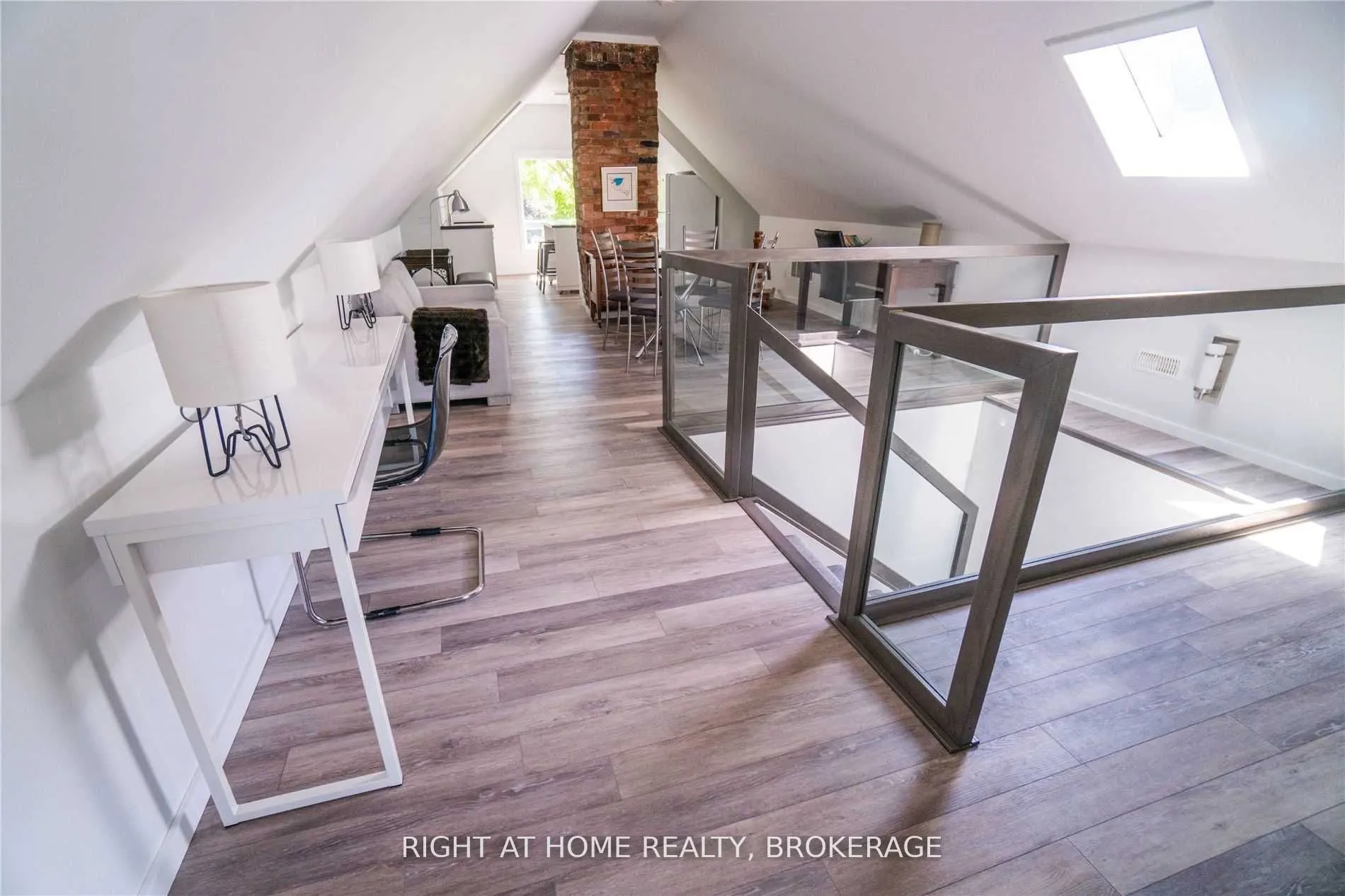 164 Trafalgar Road, #Loft