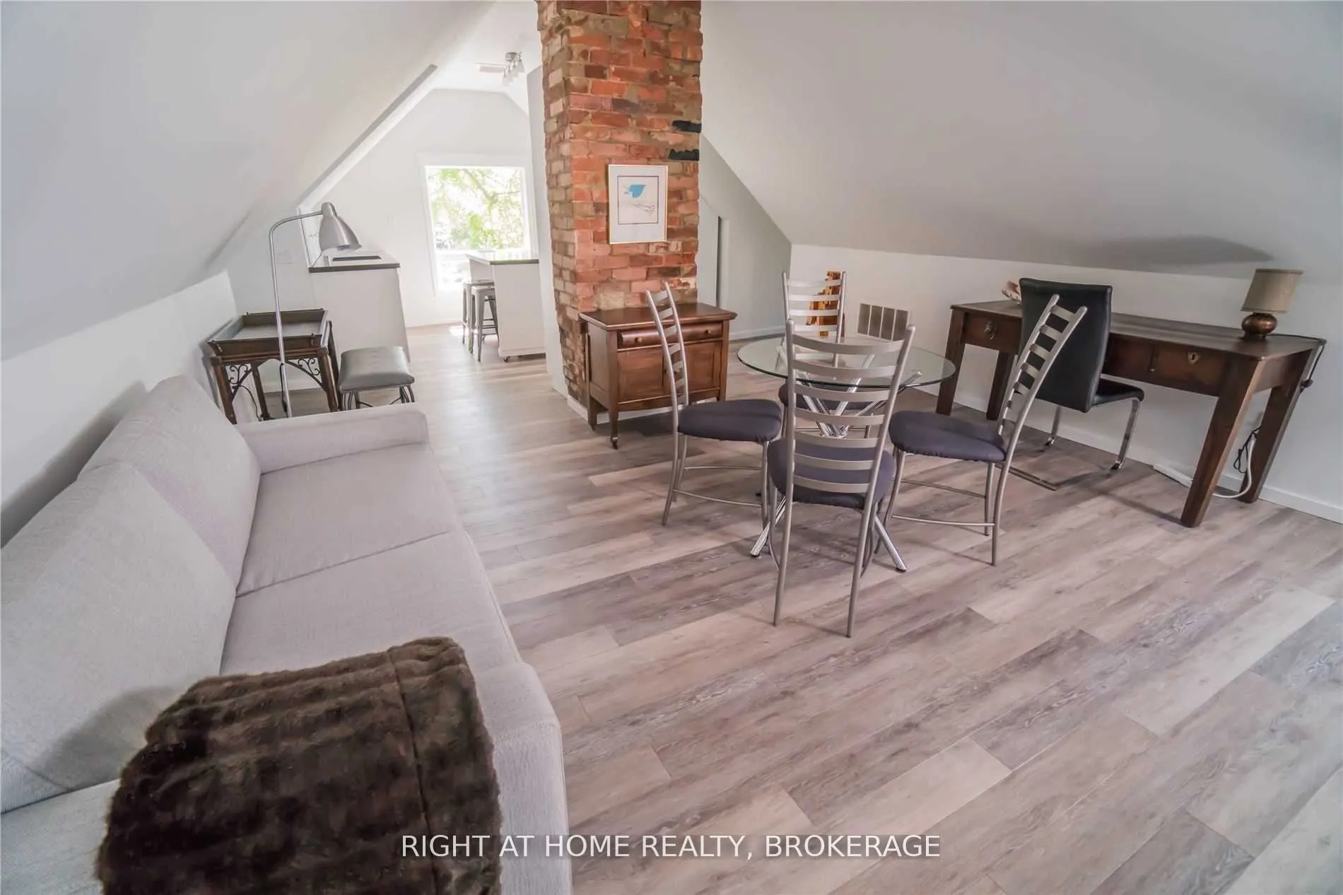 164 Trafalgar Road, #Loft