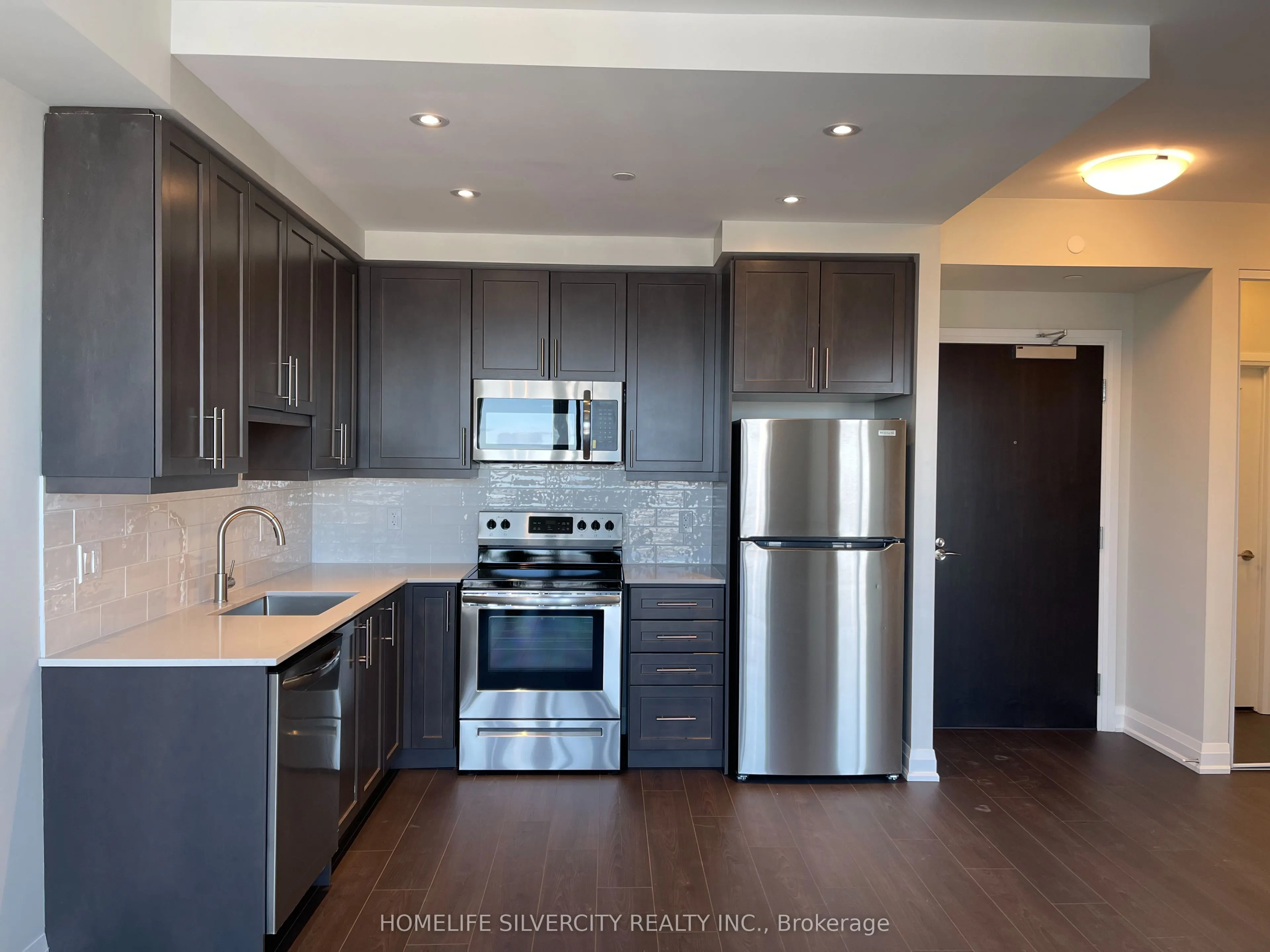 15 Lynch Street #2104