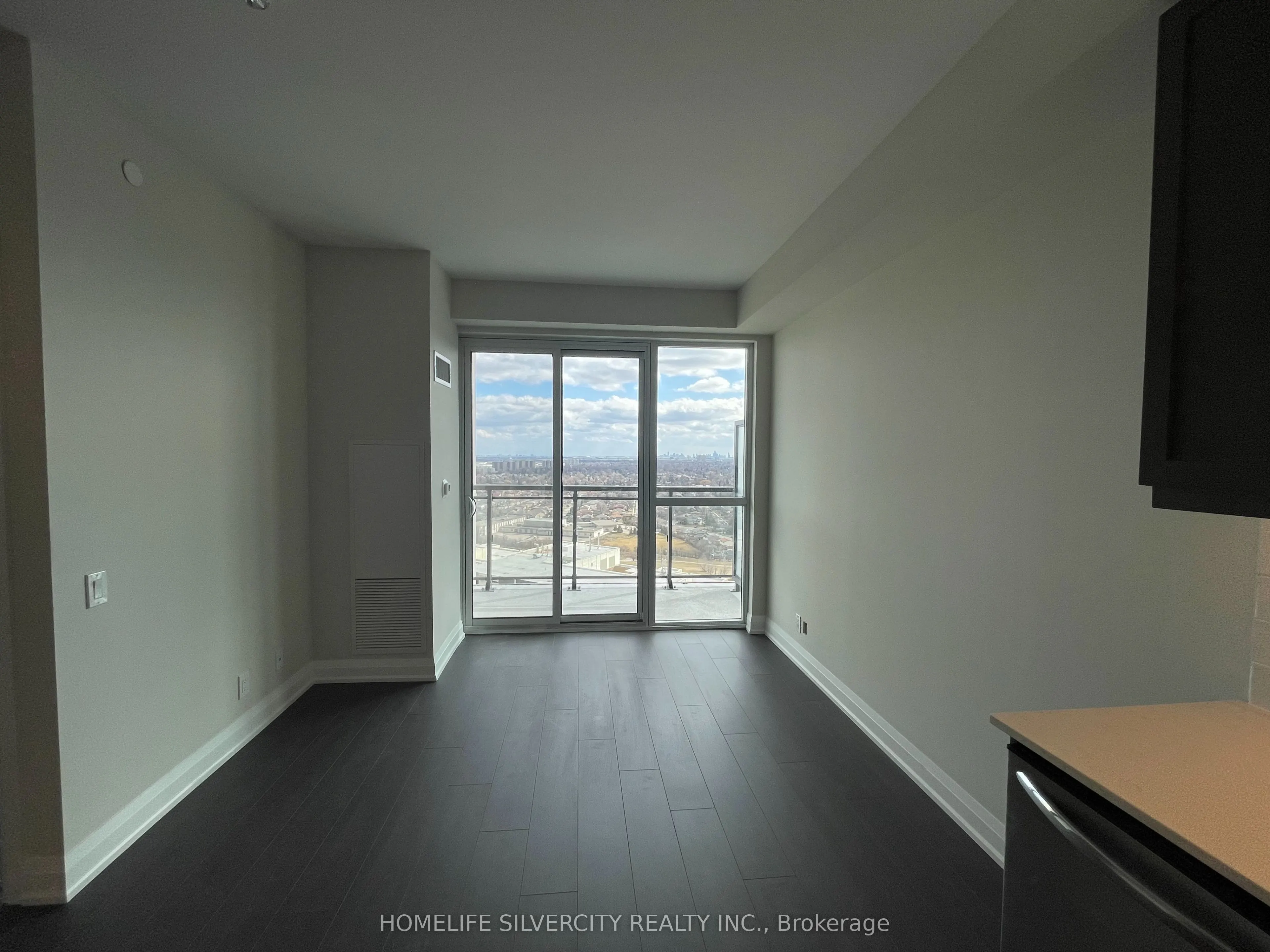 15 Lynch Street #2104