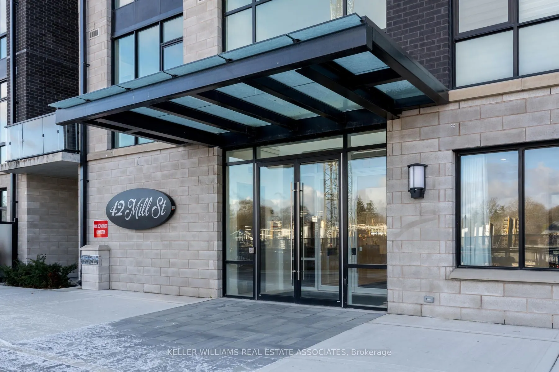 42 Mill Street, #303