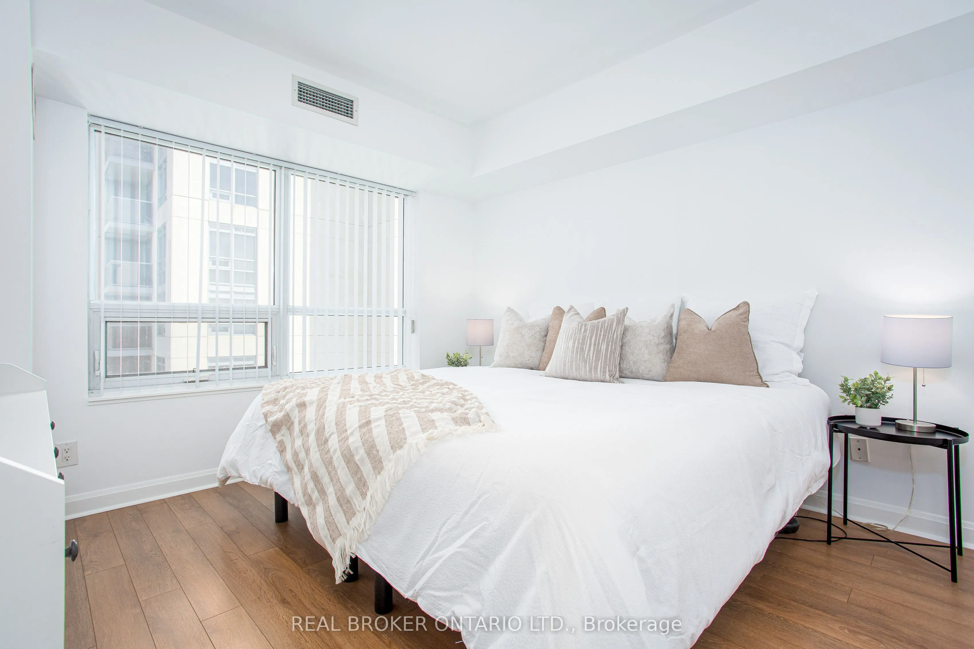 1 Michael Power Place, #1603