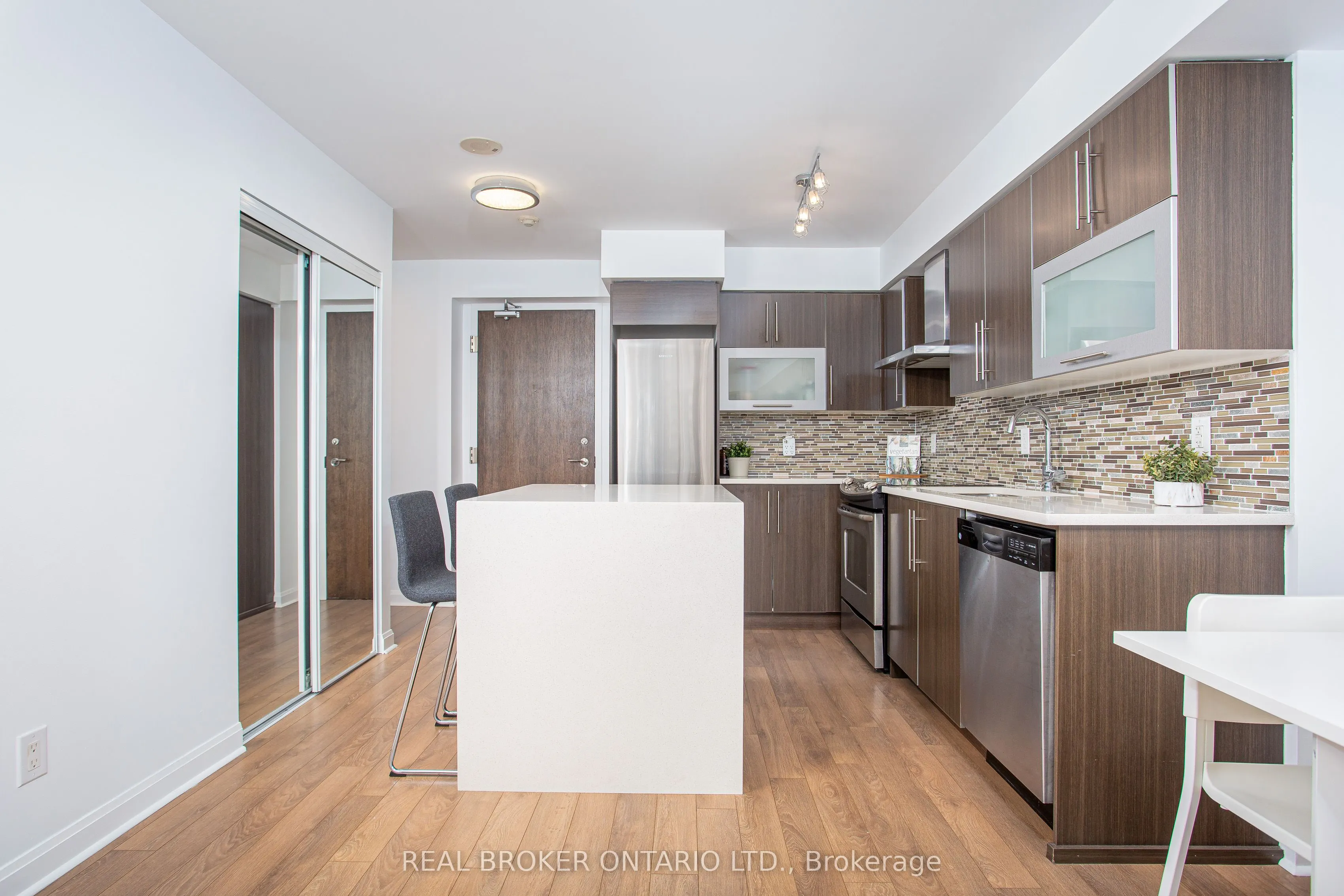 1 Michael Power Place, #1603