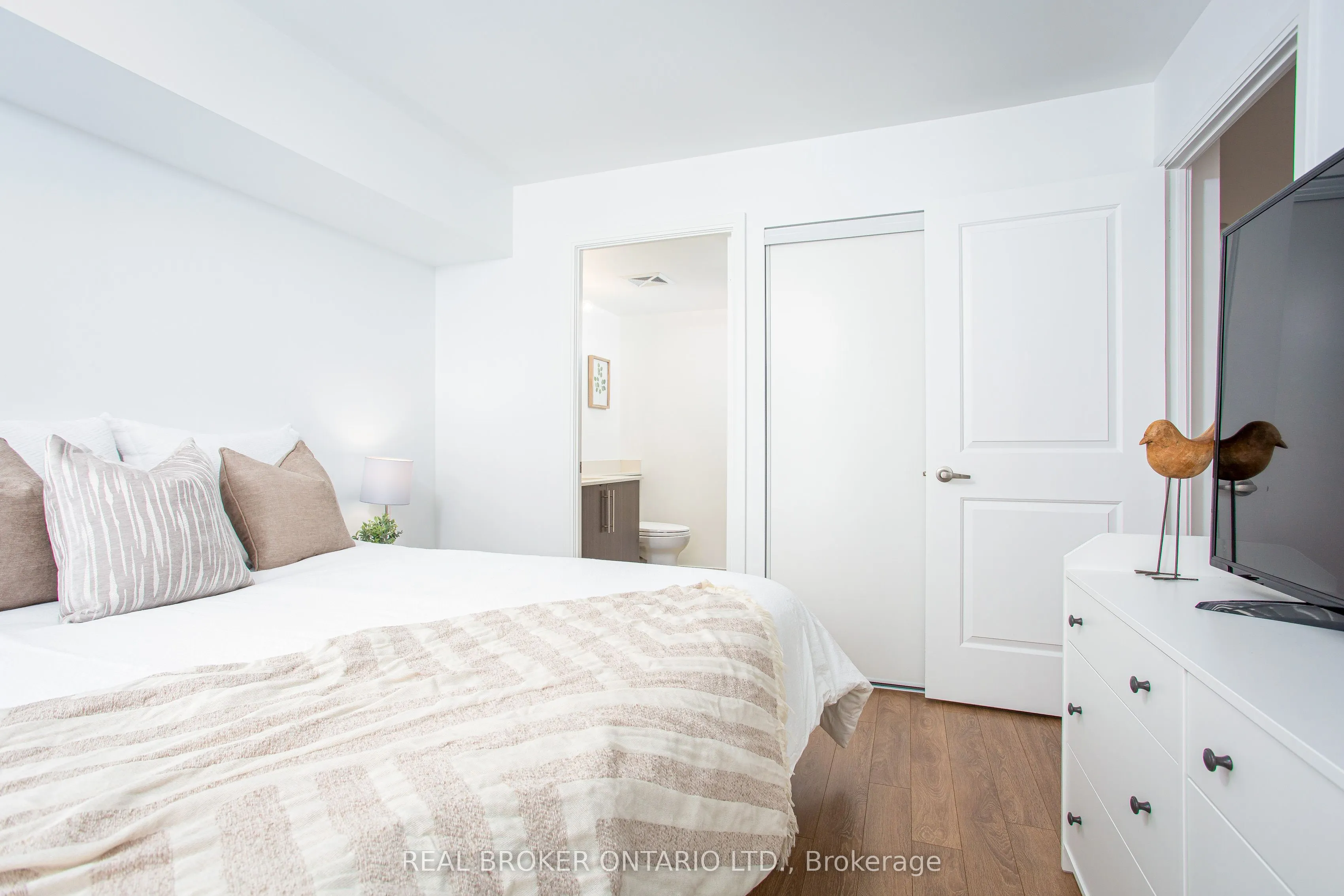 1 Michael Power Place, #1603