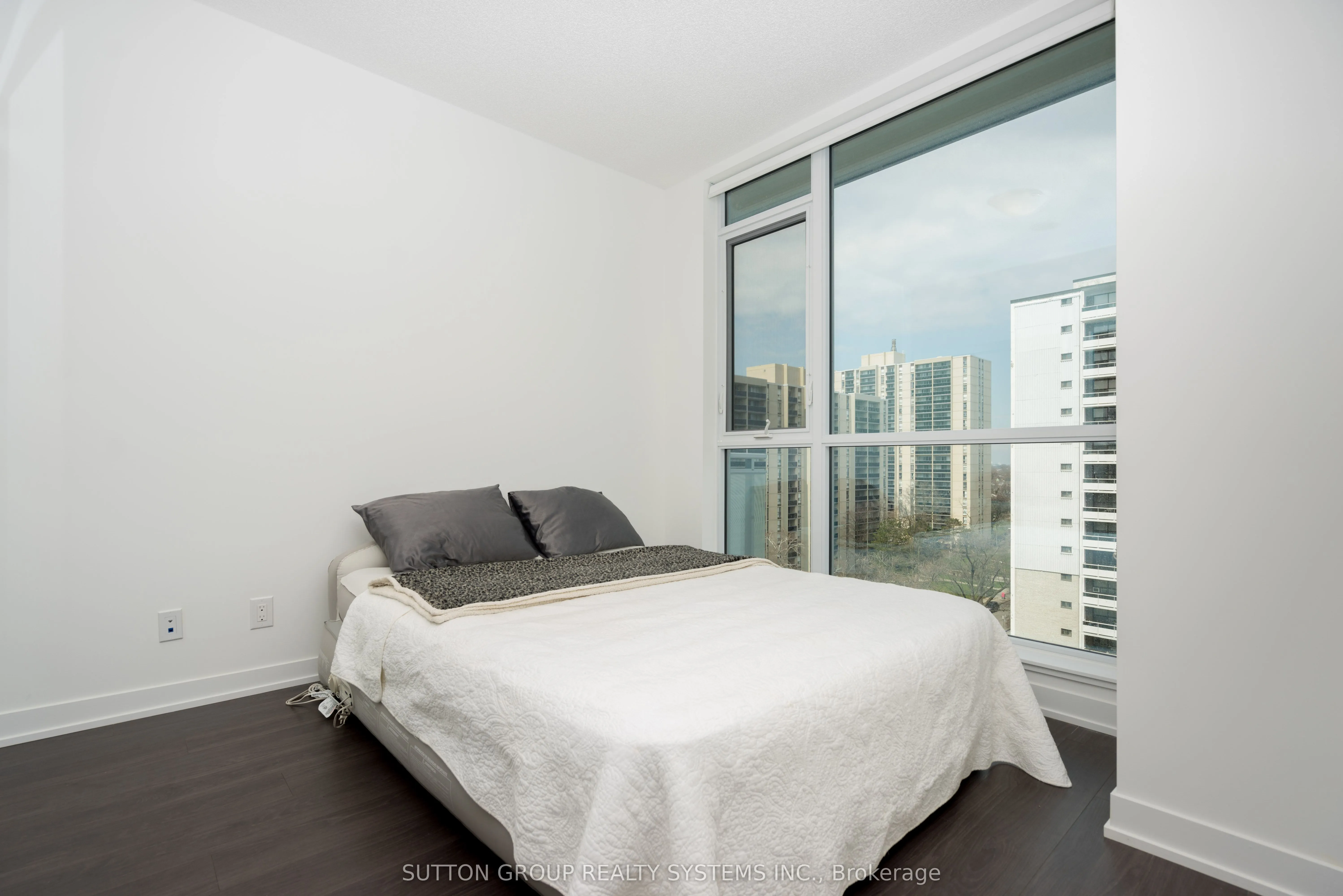 1830 Bloor Street W #1017