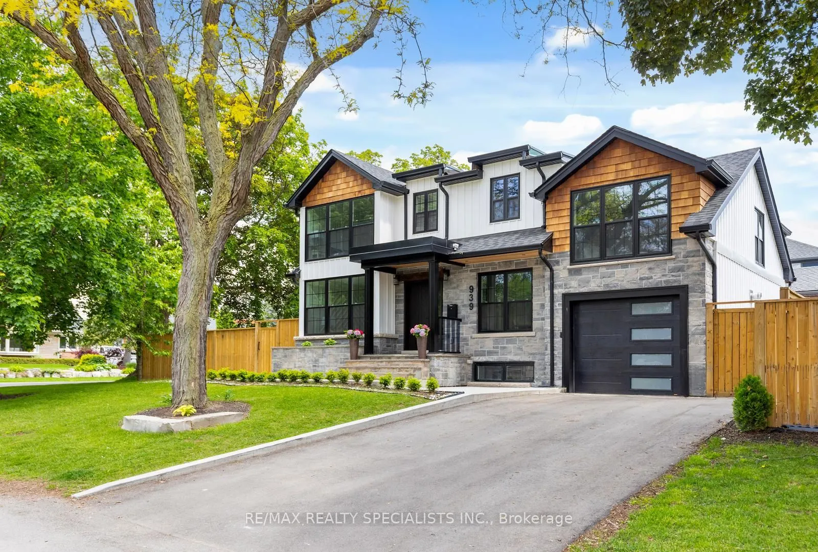 939 TEAL Drive