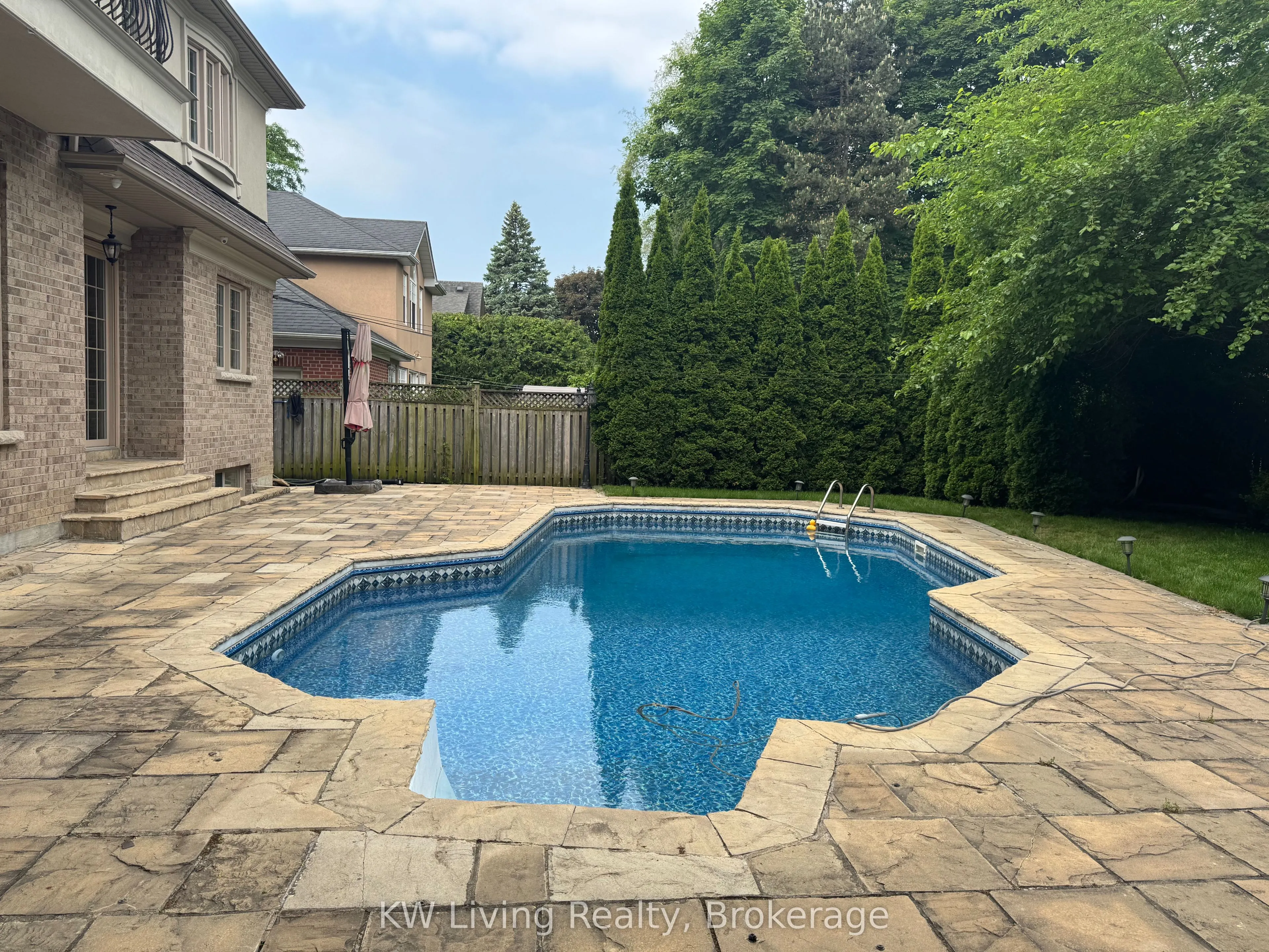 70 Hartfield Road