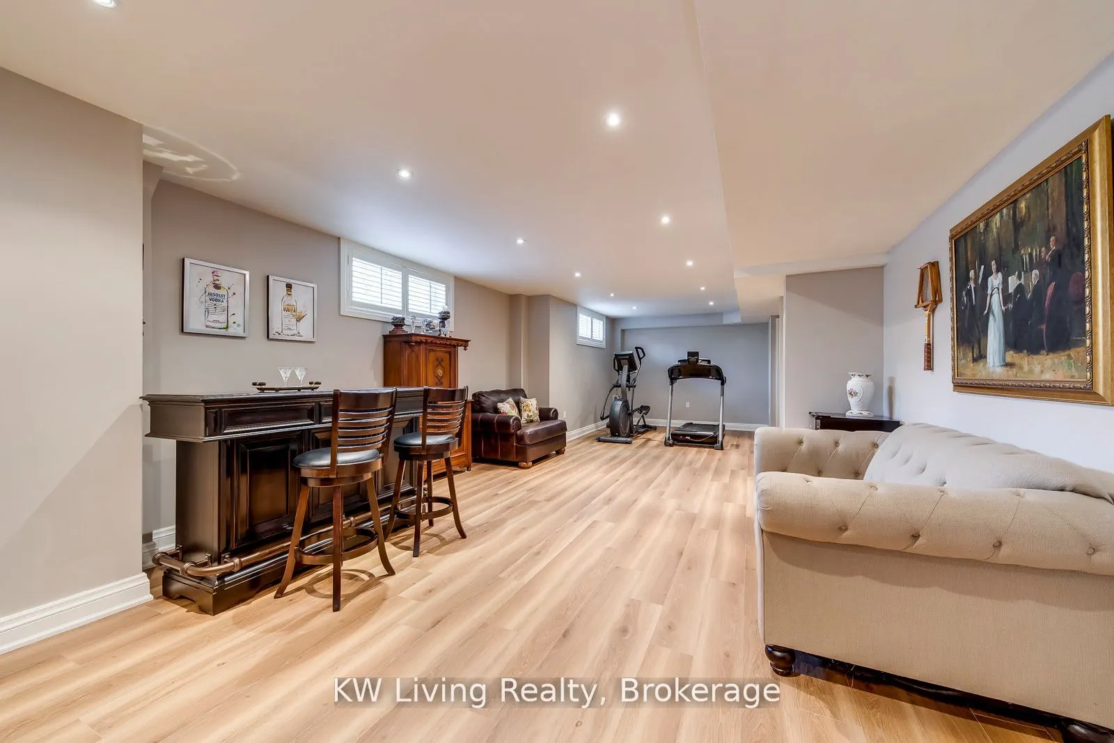 70 Hartfield Road