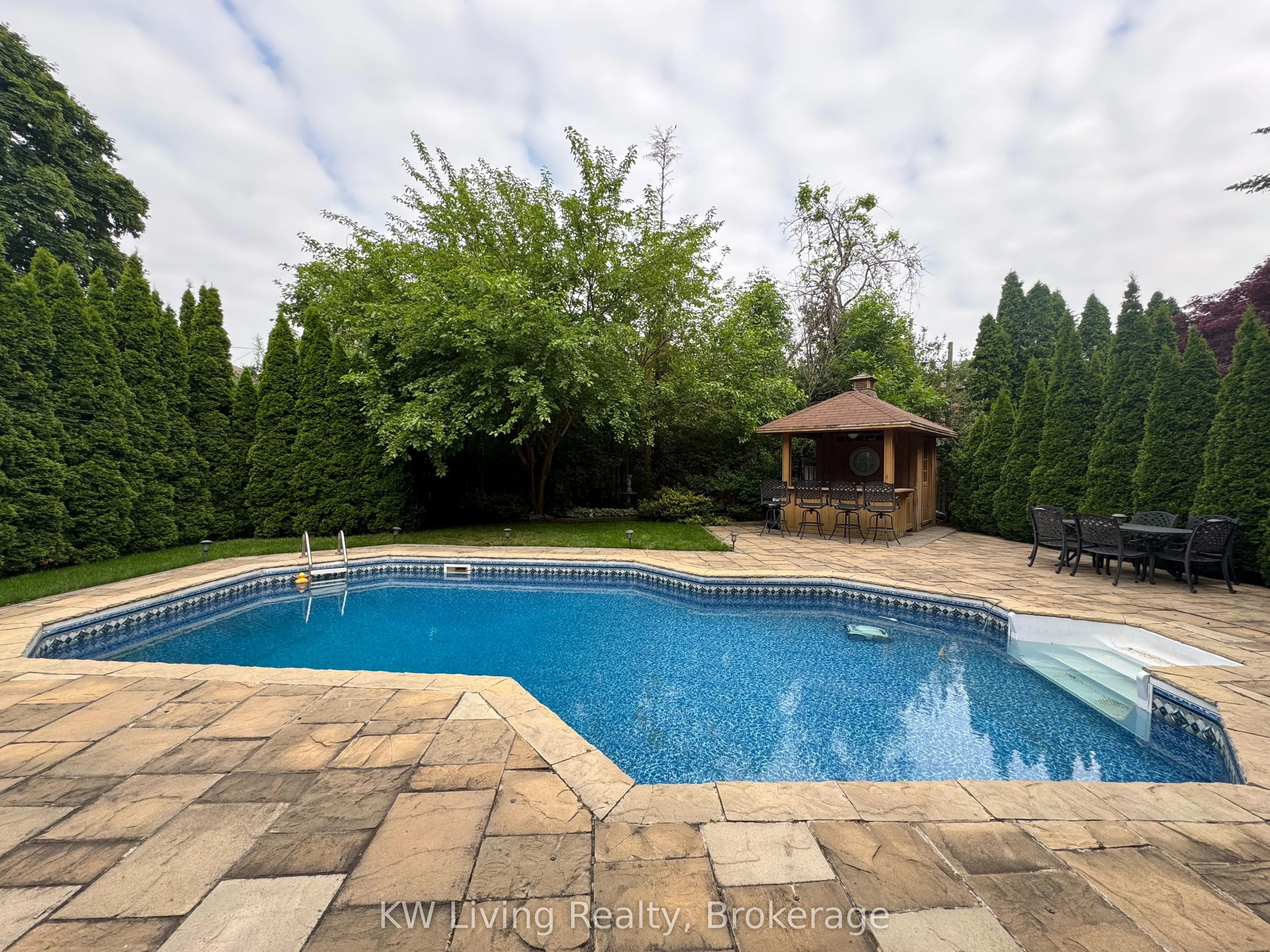 70 Hartfield Road