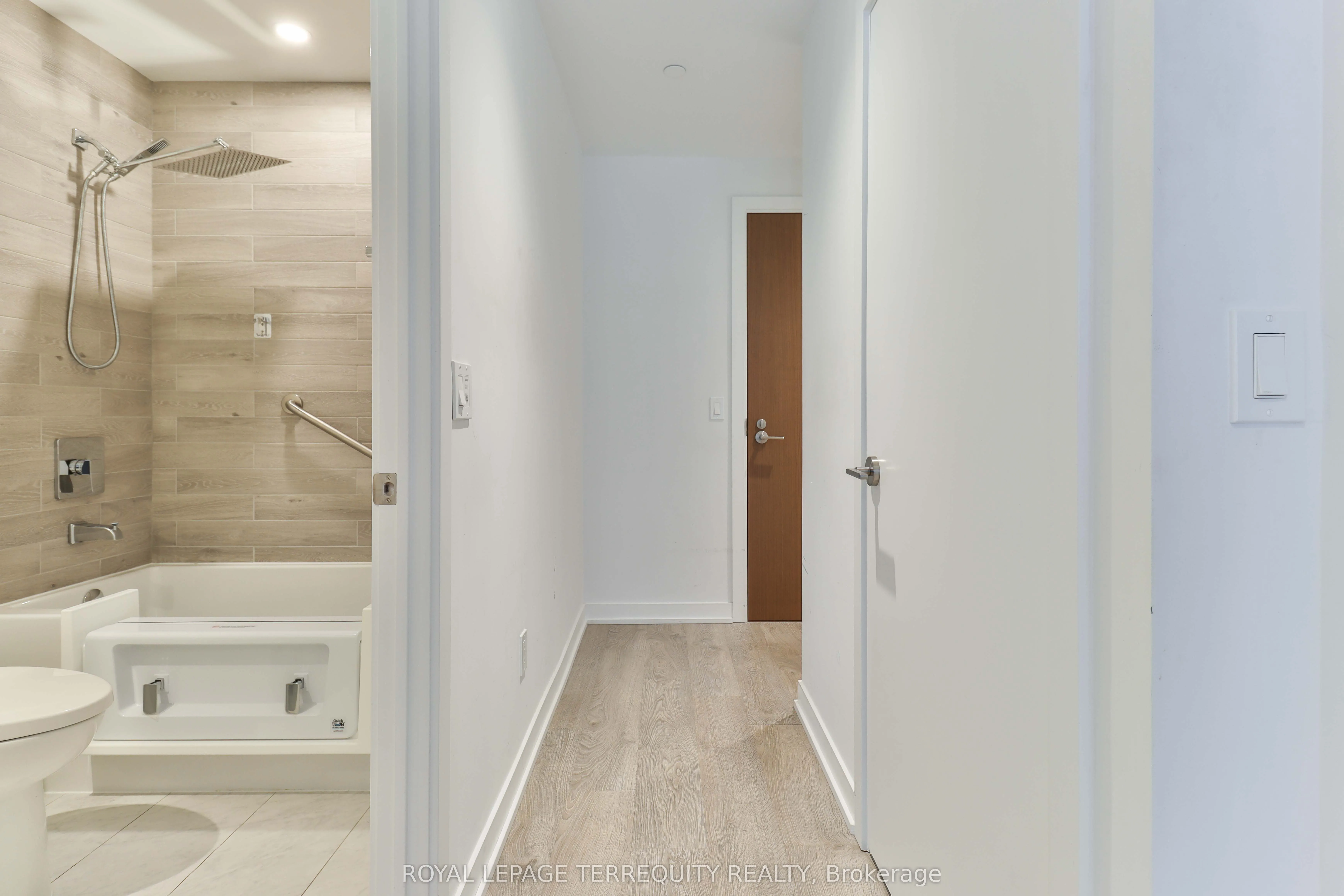 1926 Lake Shore Boulevard, #1212