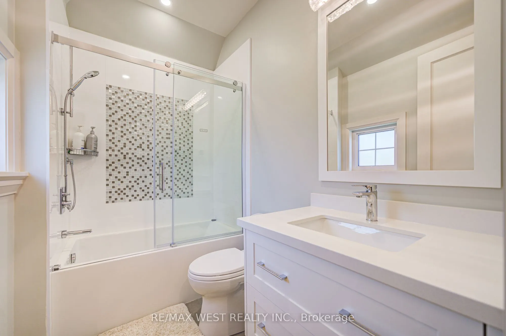 2194 Haygate Crescent