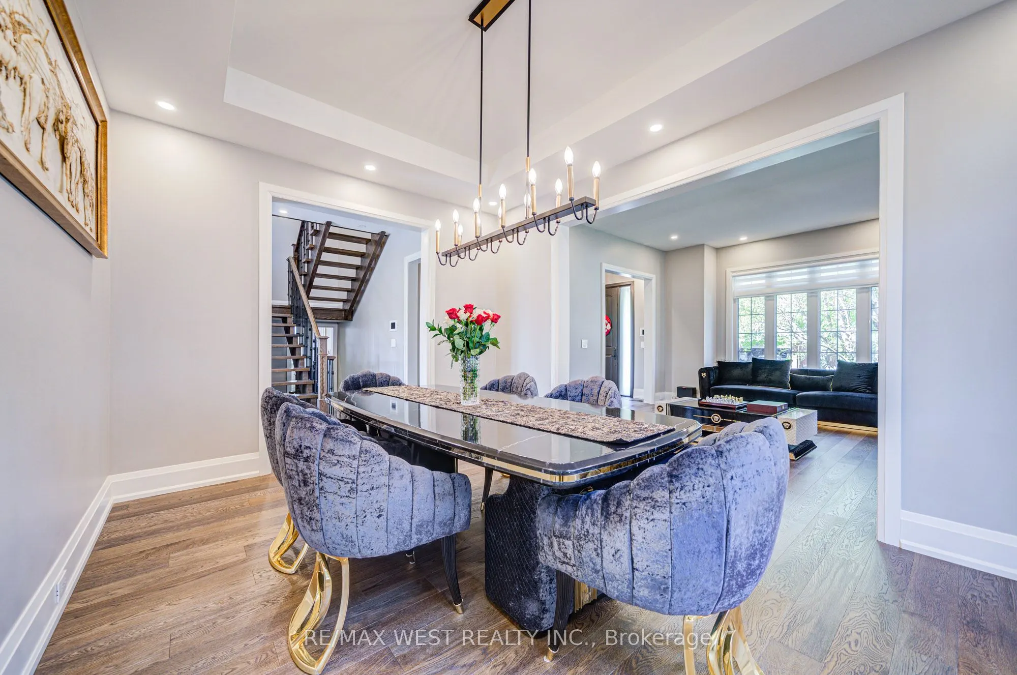 2194 Haygate Crescent