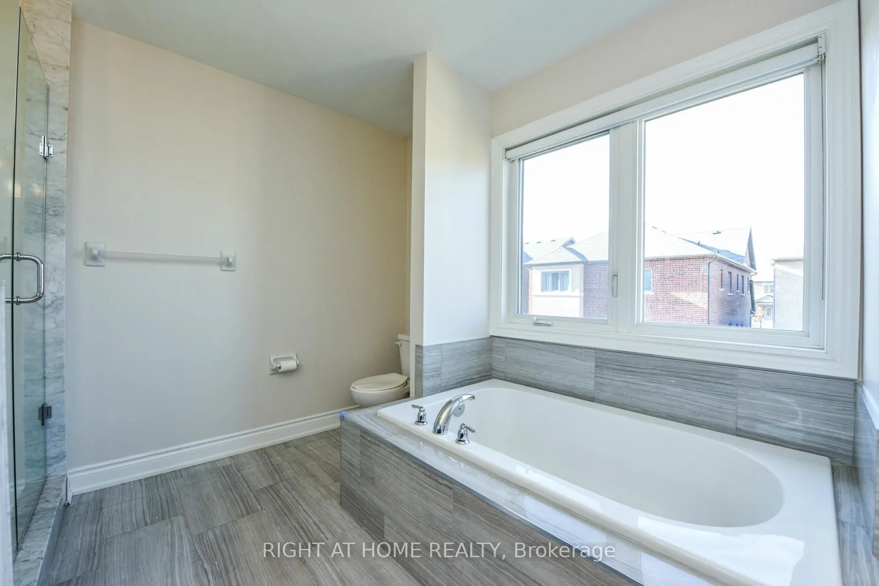 3 Prairie Creek Crescent