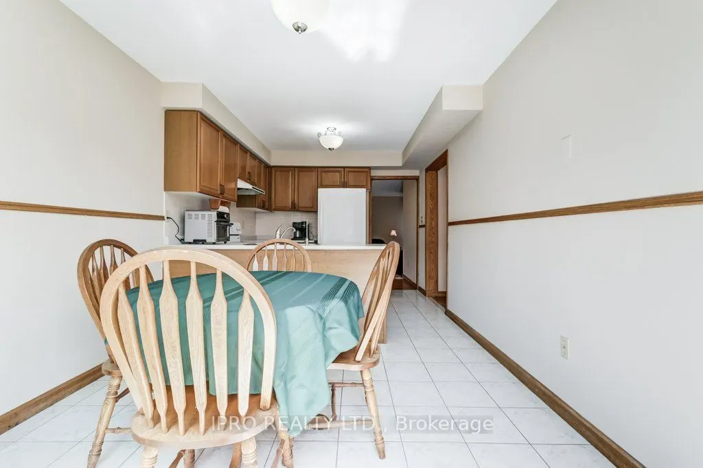 195 Howard Crescent