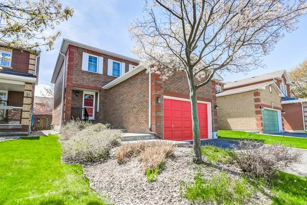 195 Howard Crescent
