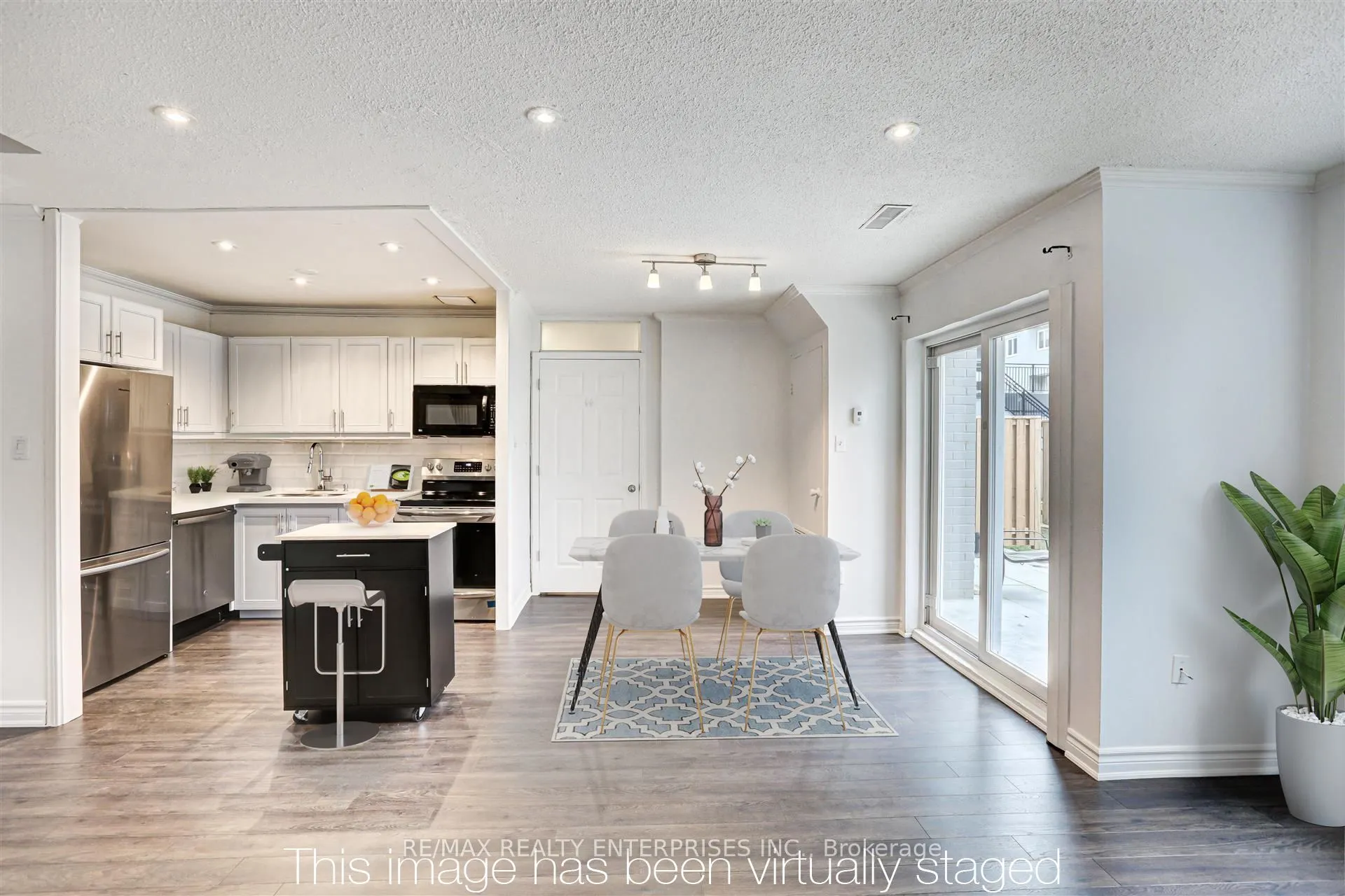 2001 Bonnymede Drive, #110