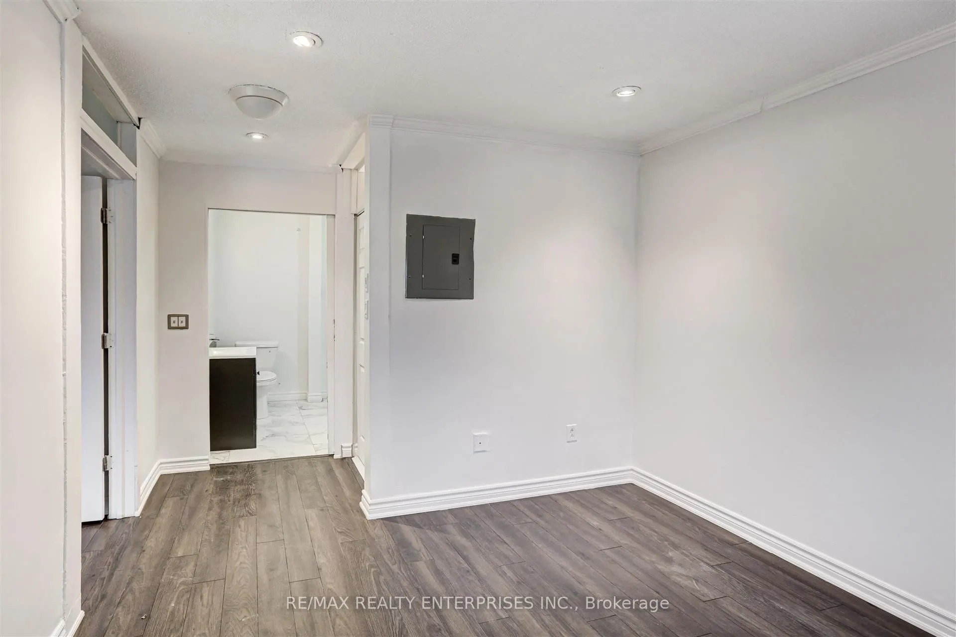 2001 Bonnymede Drive, #110