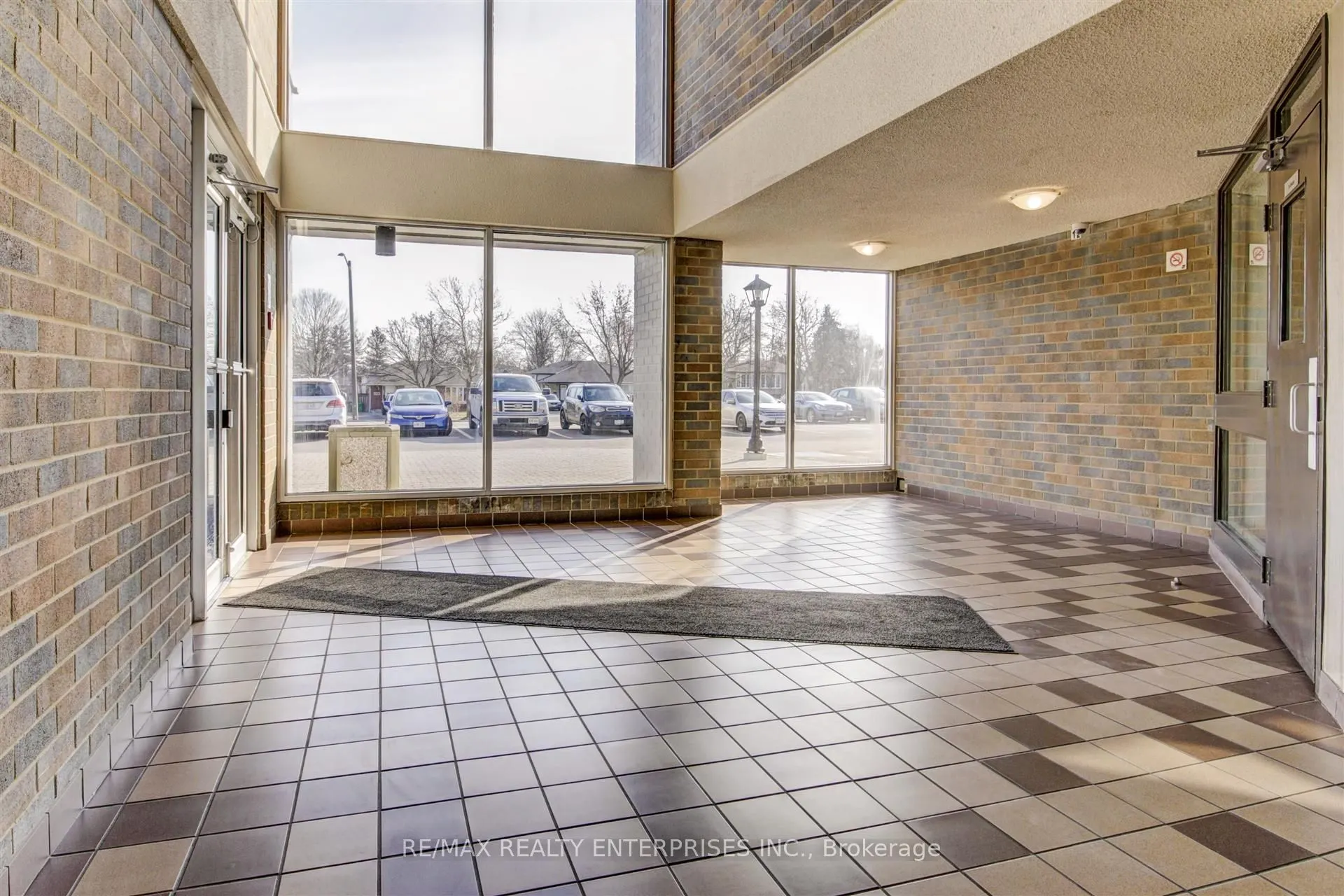 2001 Bonnymede Drive, #110