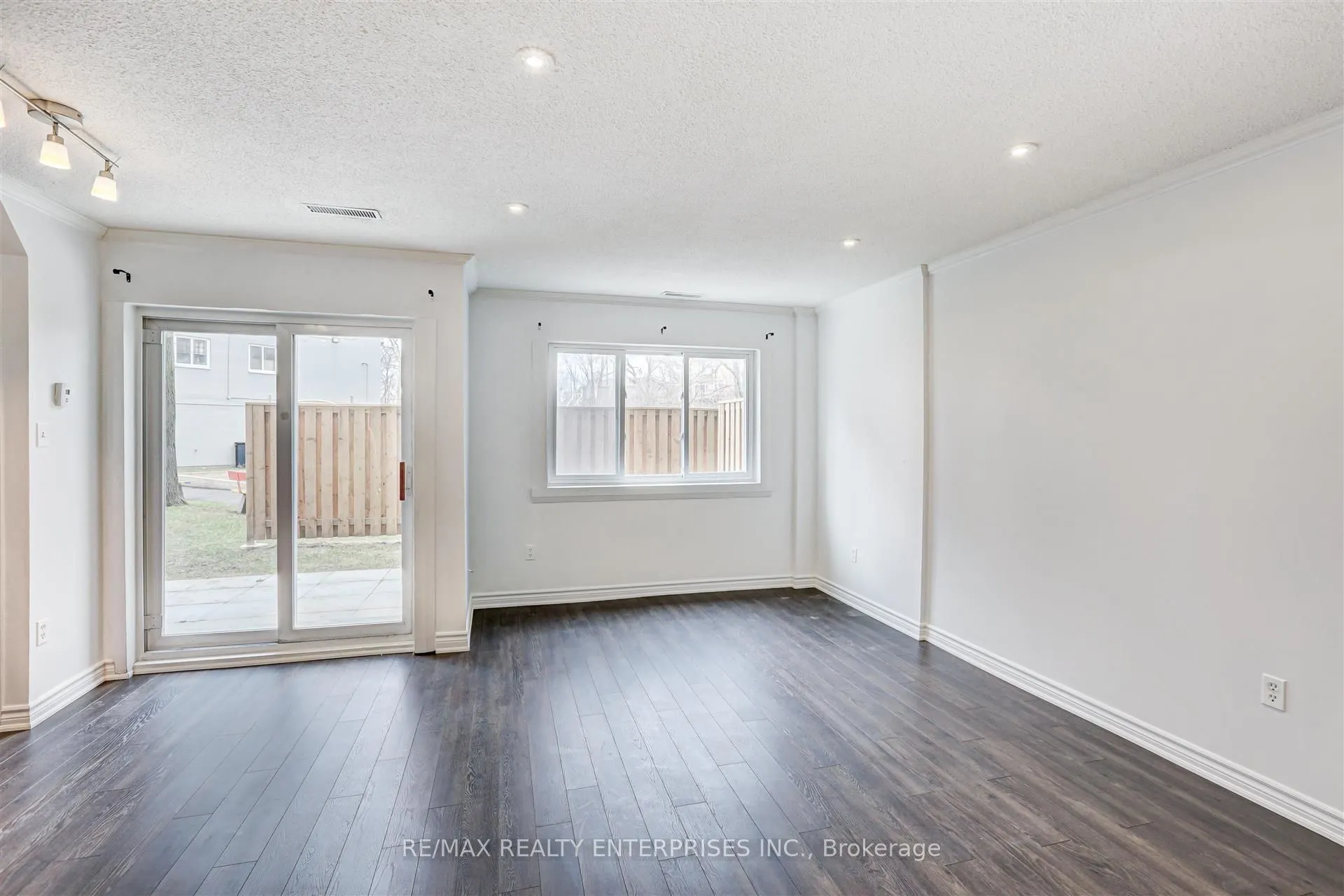 2001 Bonnymede Drive, #110