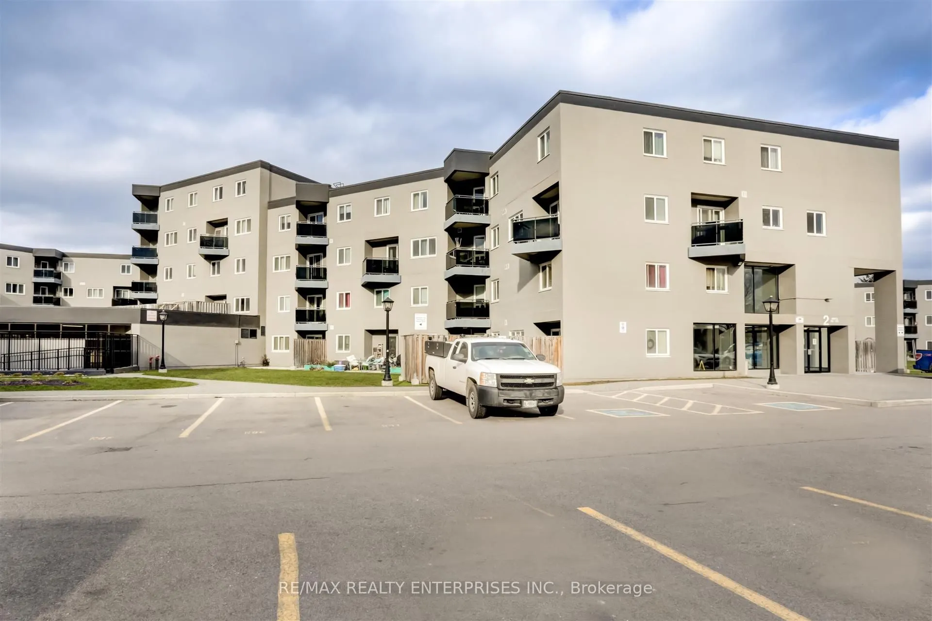 2001 Bonnymede Drive, #110