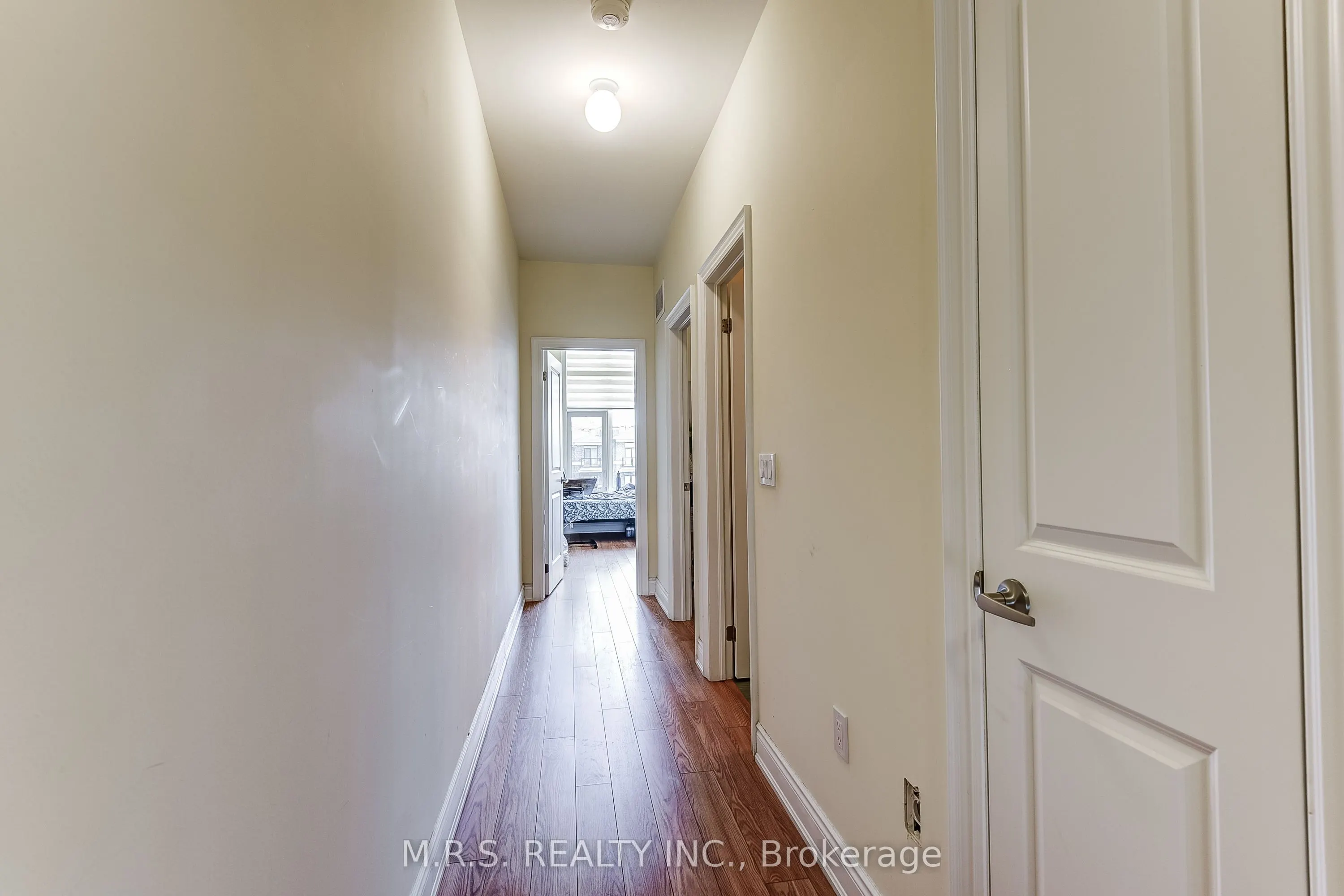 24 Tarmola Park Court