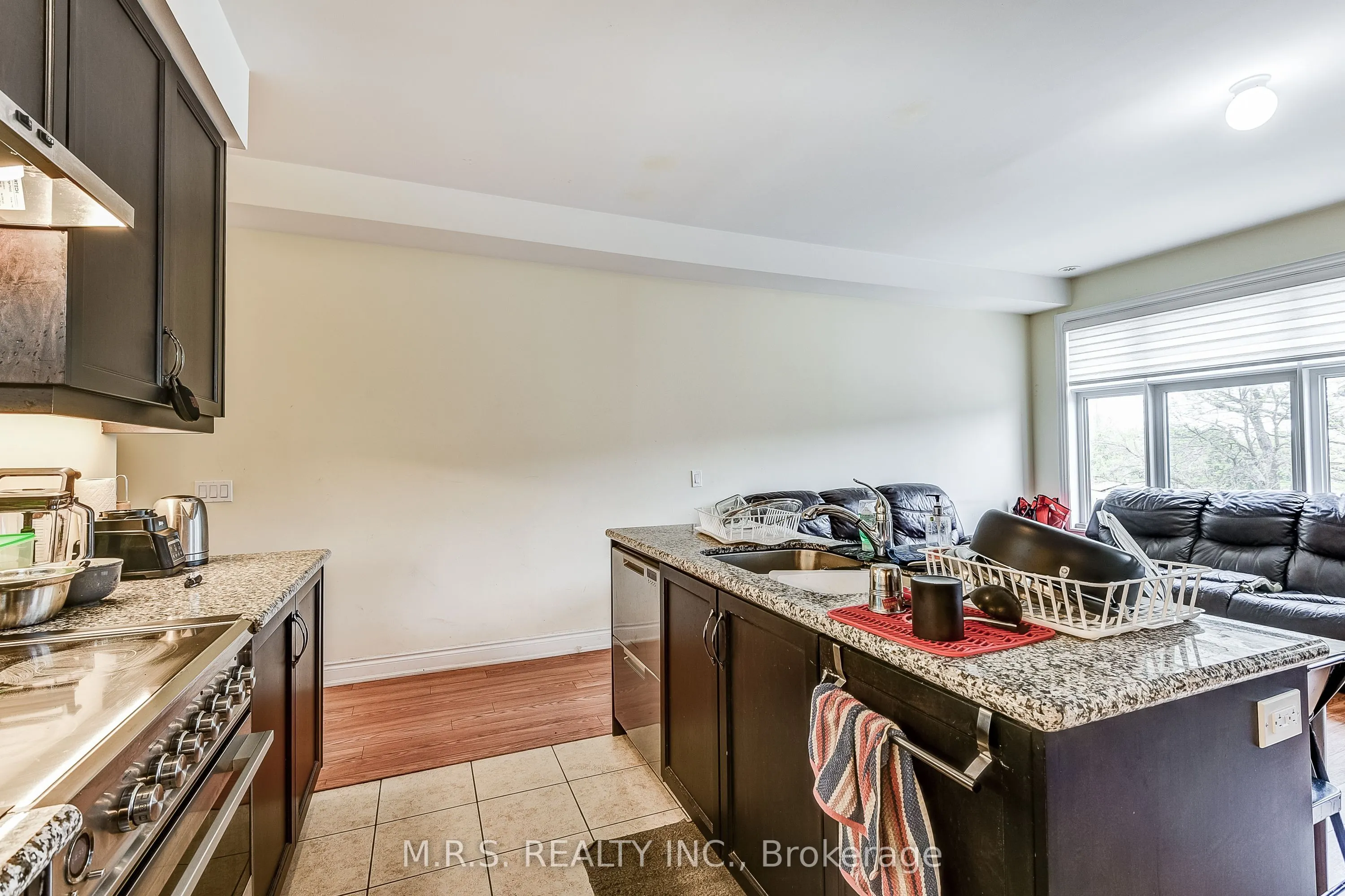 24 Tarmola Park Court