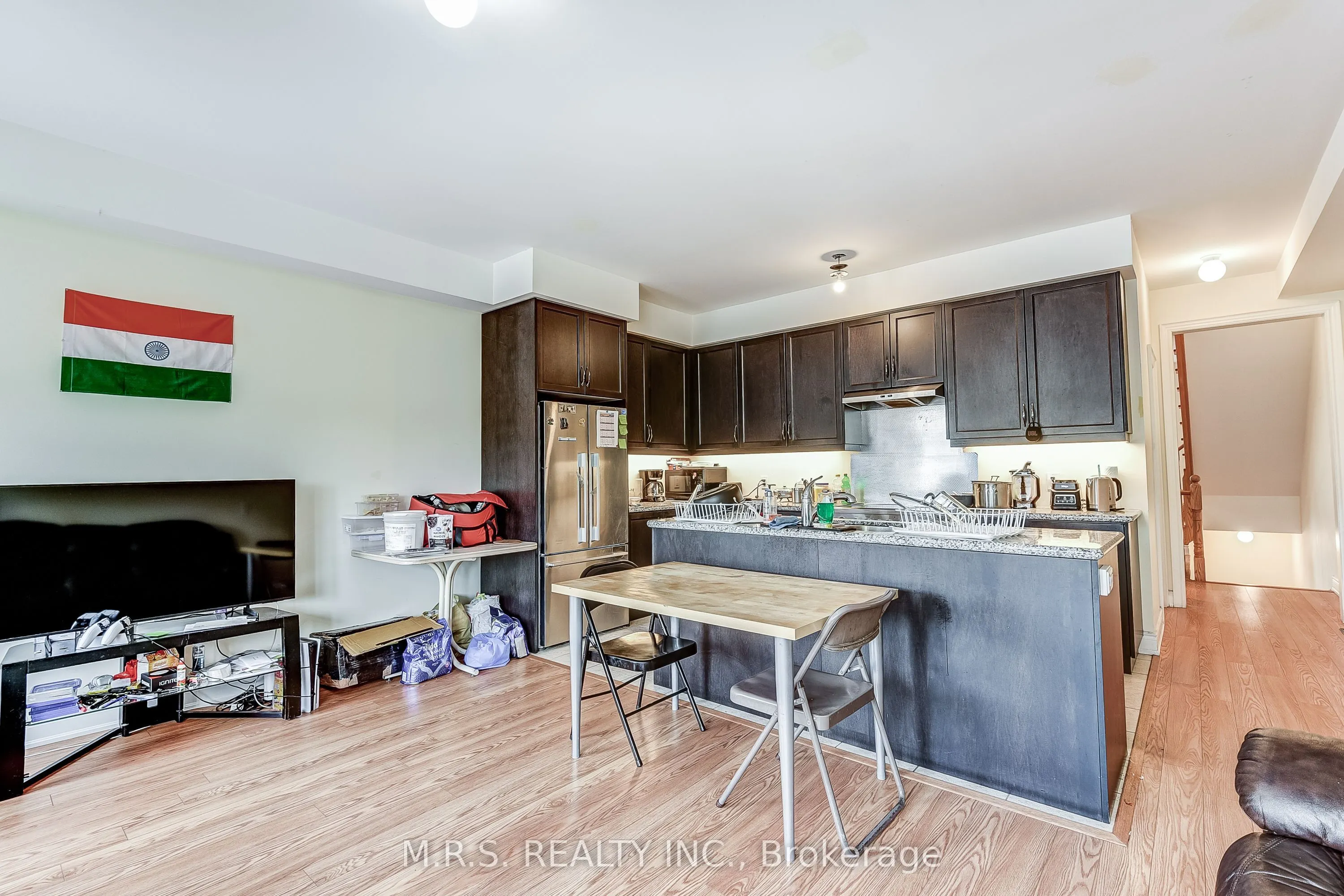 24 Tarmola Park Court