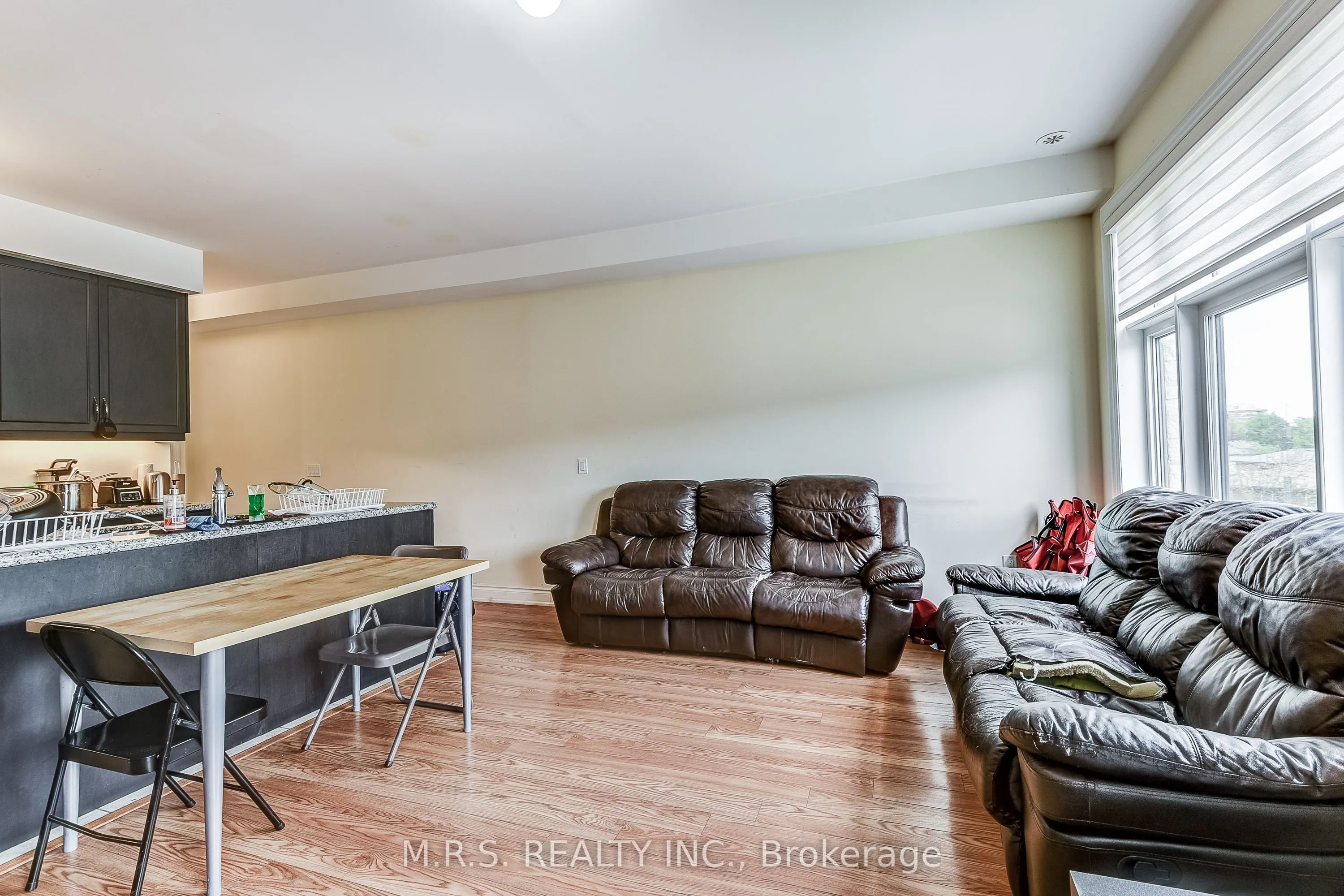 24 Tarmola Park Court