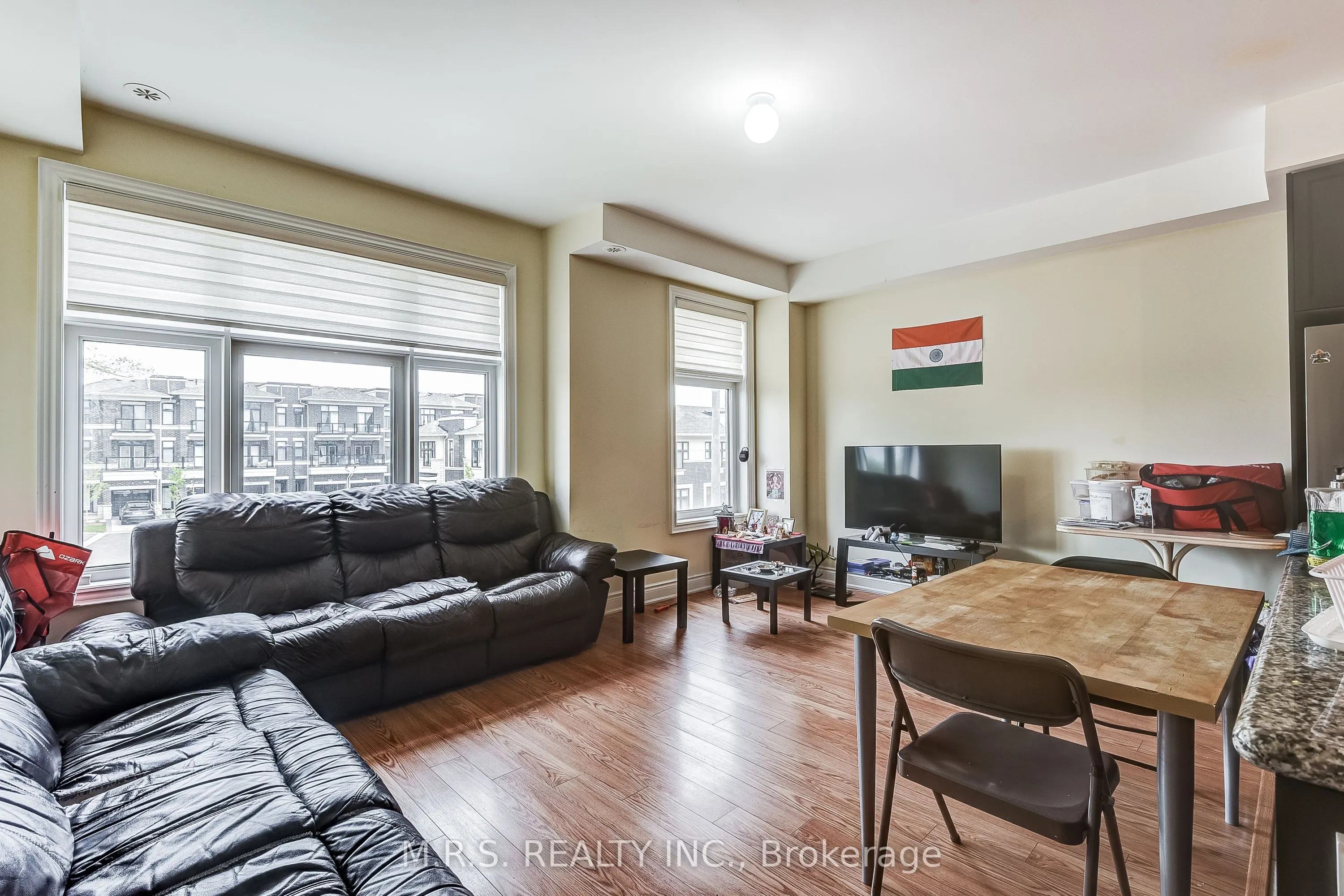24 Tarmola Park Court