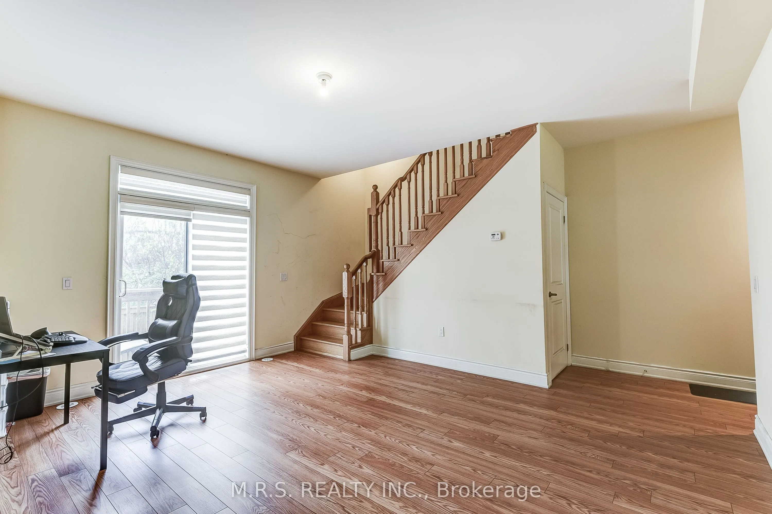 24 Tarmola Park Court