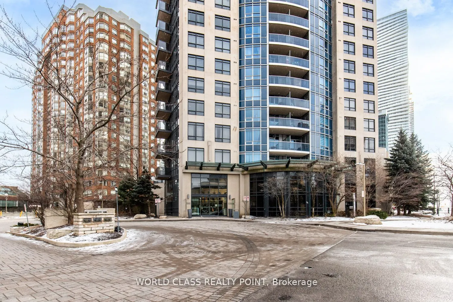 330 Burnhamthorpe Road W, #1402
