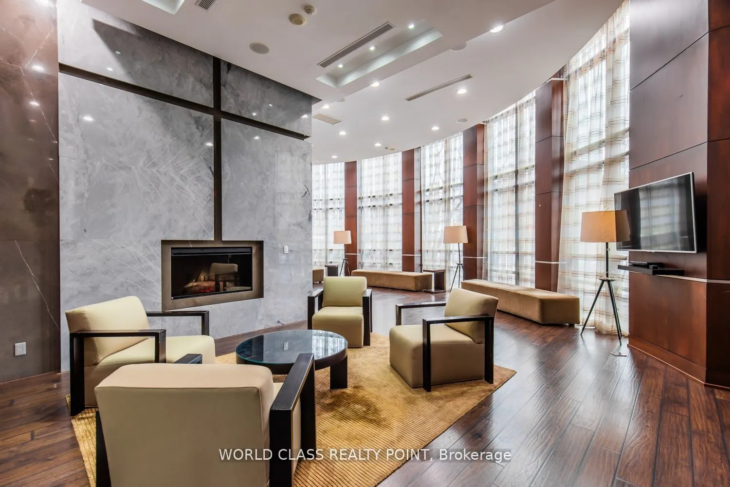 330 Burnhamthorpe Road W, #1402