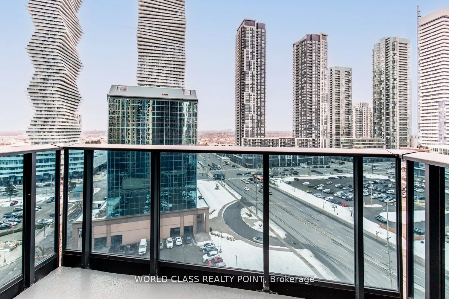 330 Burnhamthorpe Road W, #1402