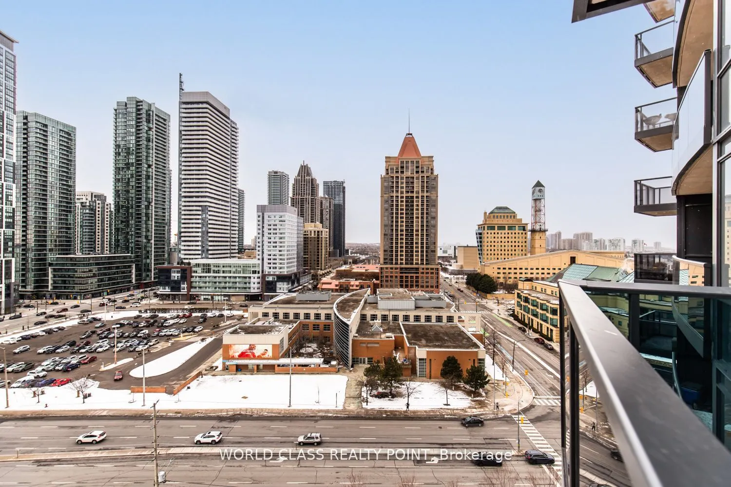 330 Burnhamthorpe Road W, #1402